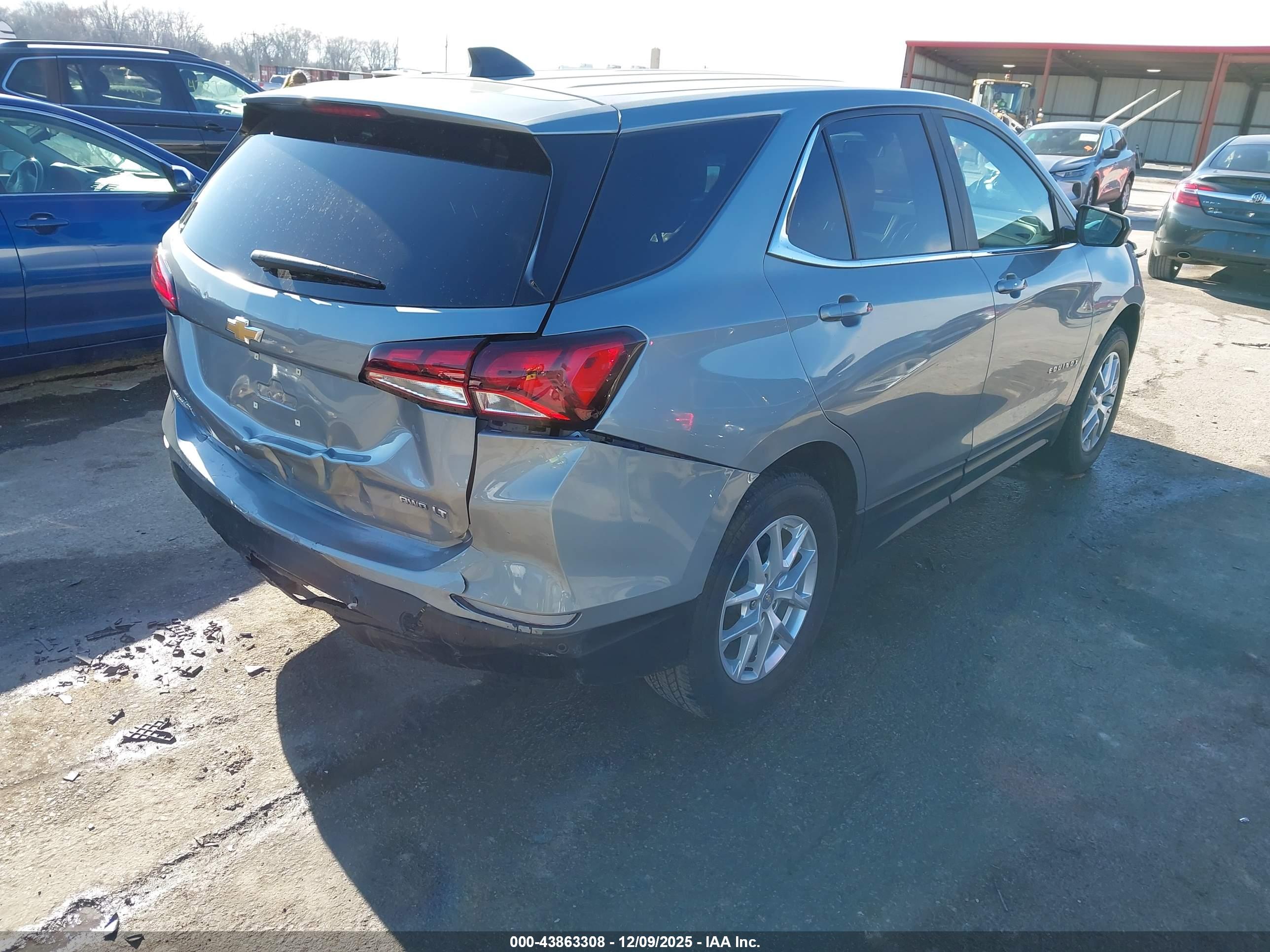 CHEVROLET EQUINOX image 4