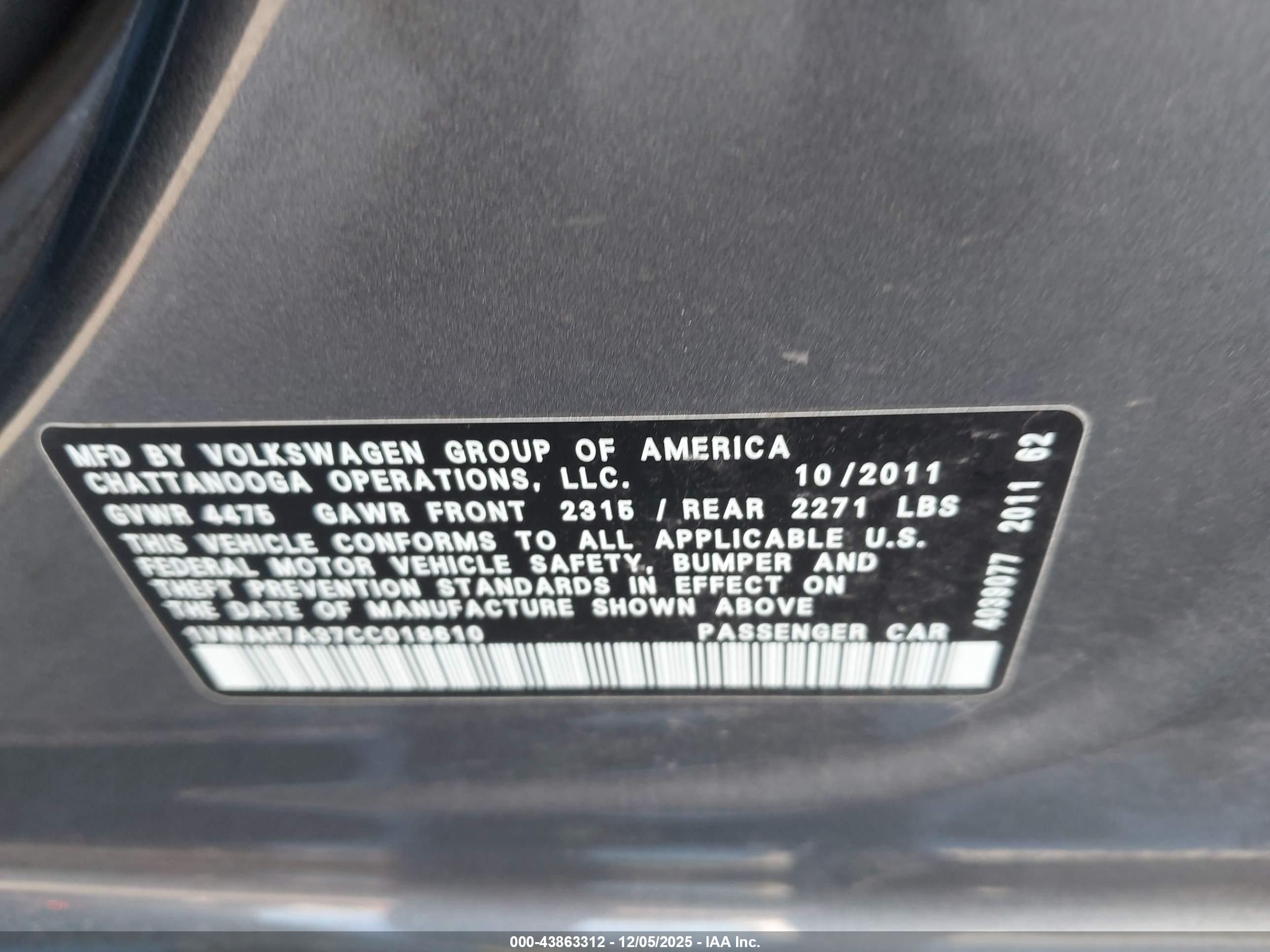 VOLKSWAGEN PASSAT image 9