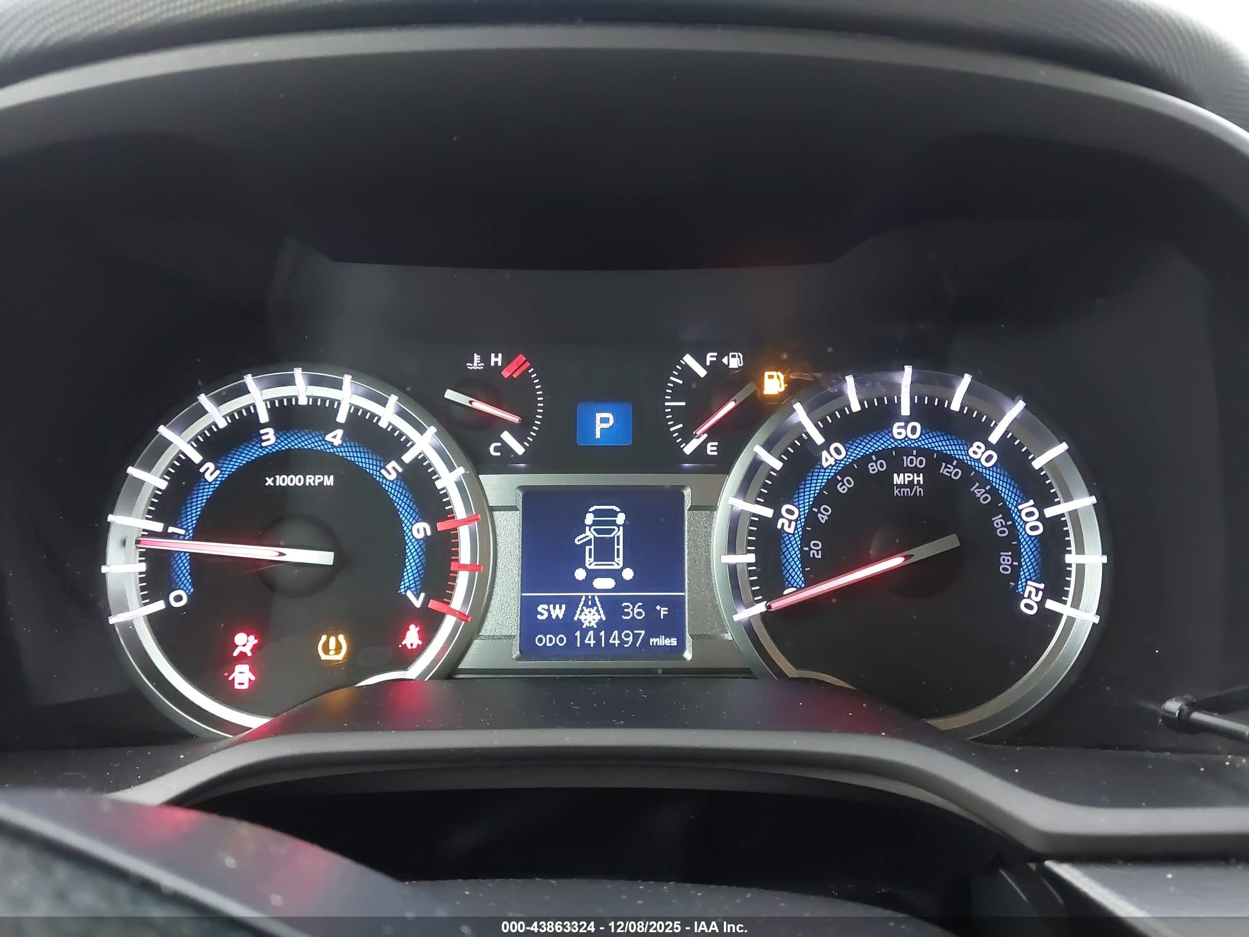 TOYOTA 4RUNNER image 7
