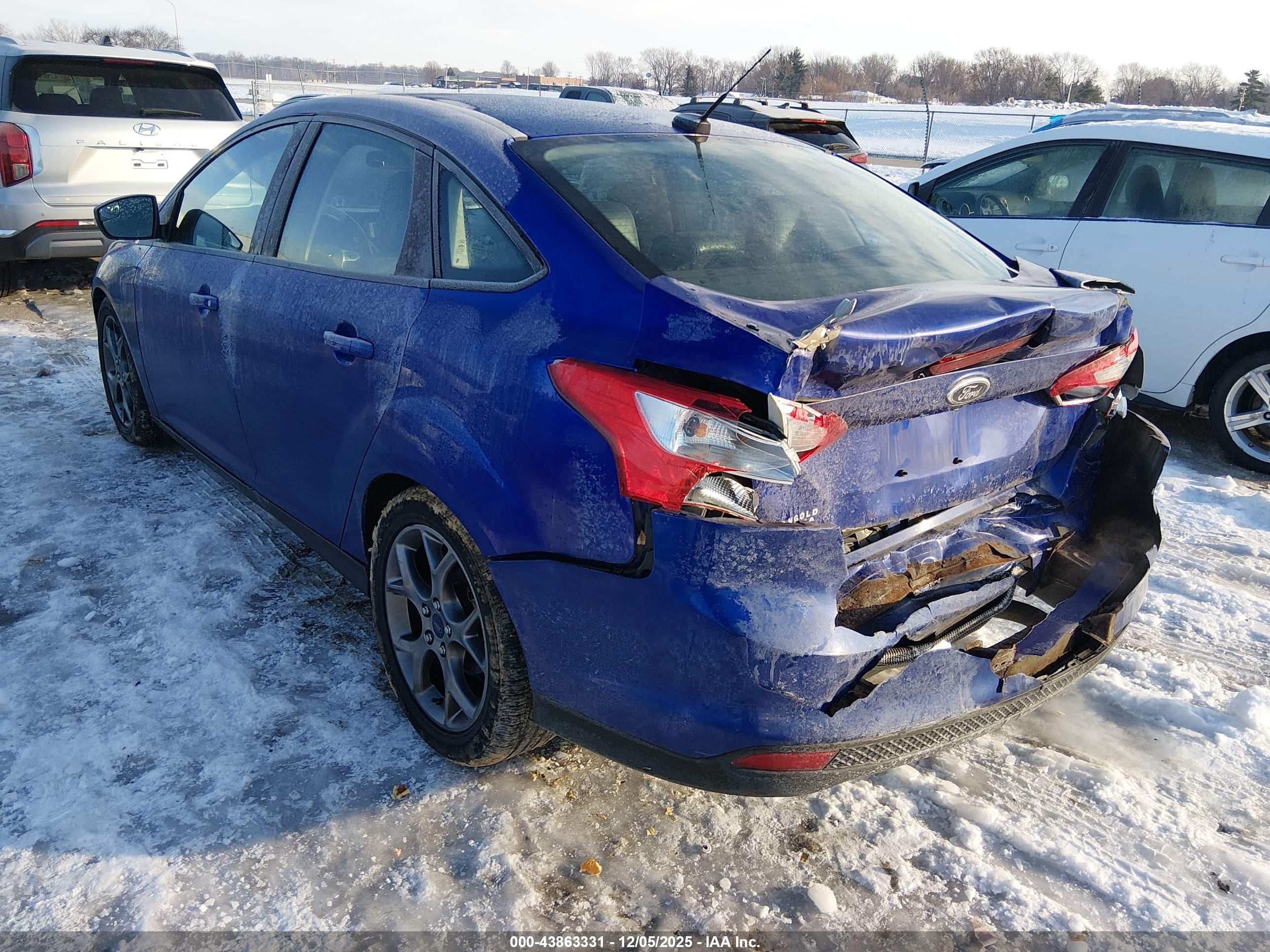 FORD FOCUS image 3