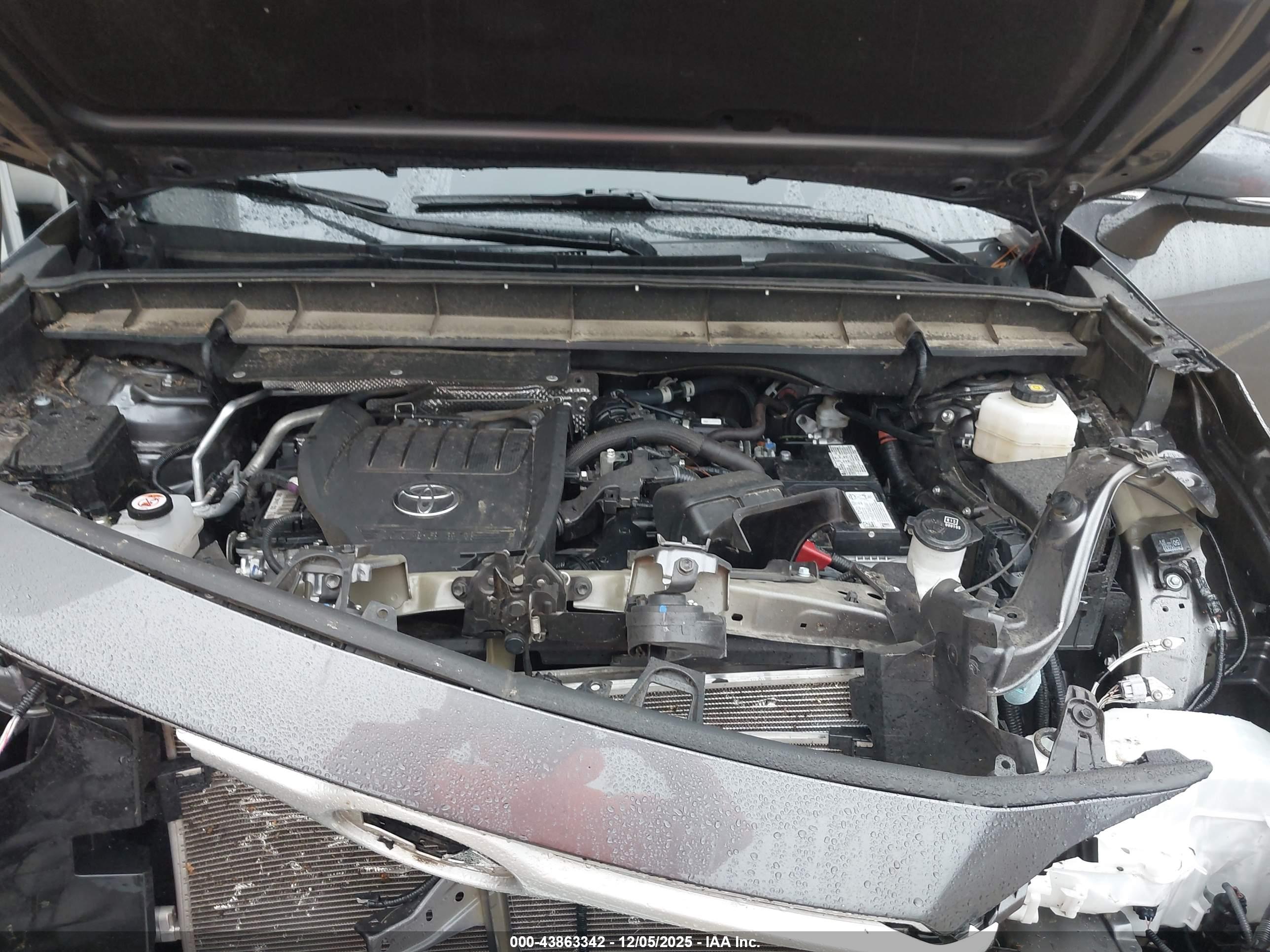 TOYOTA HIGHLANDER image 10