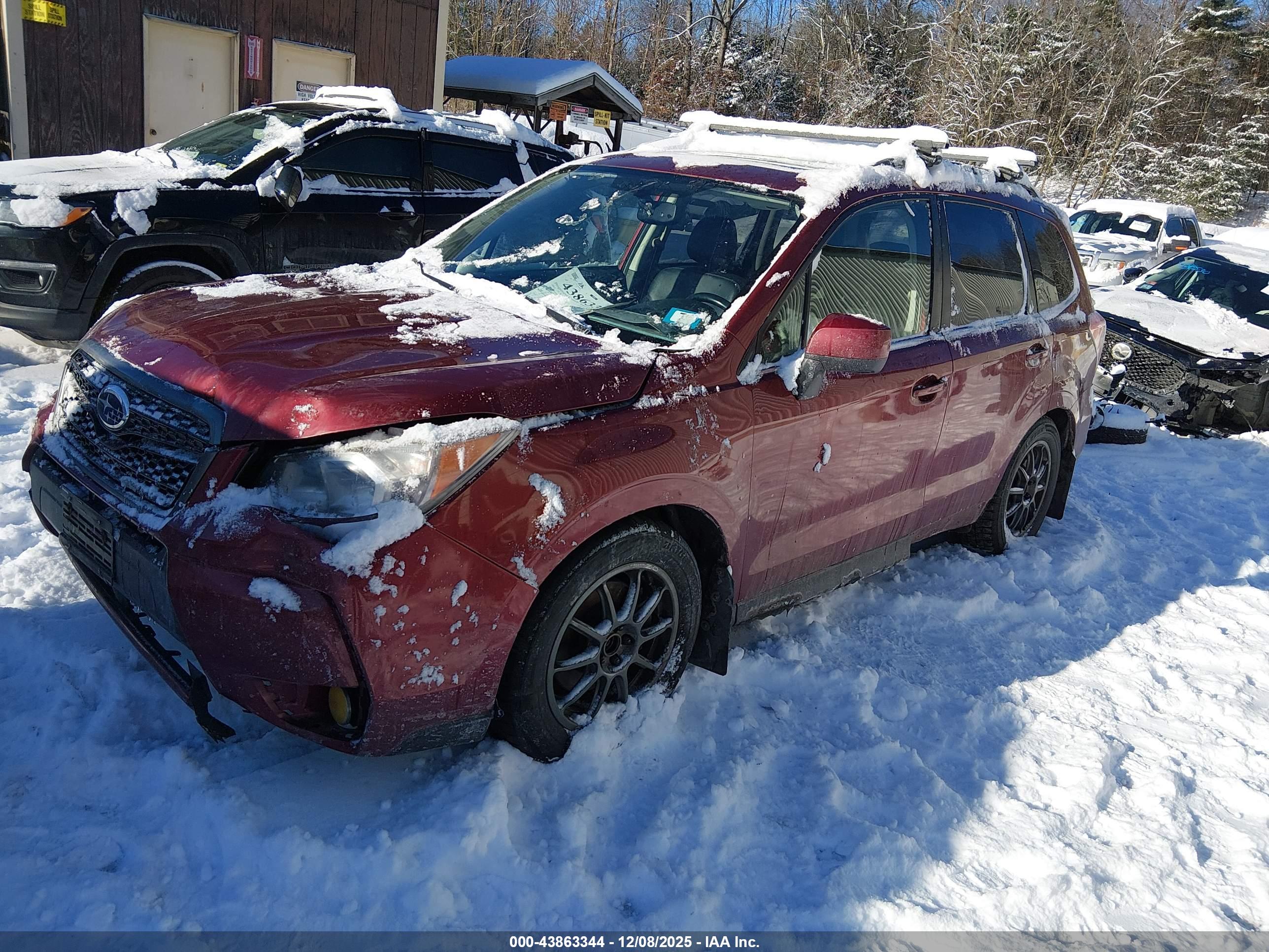 SUBARU FORESTER image 2