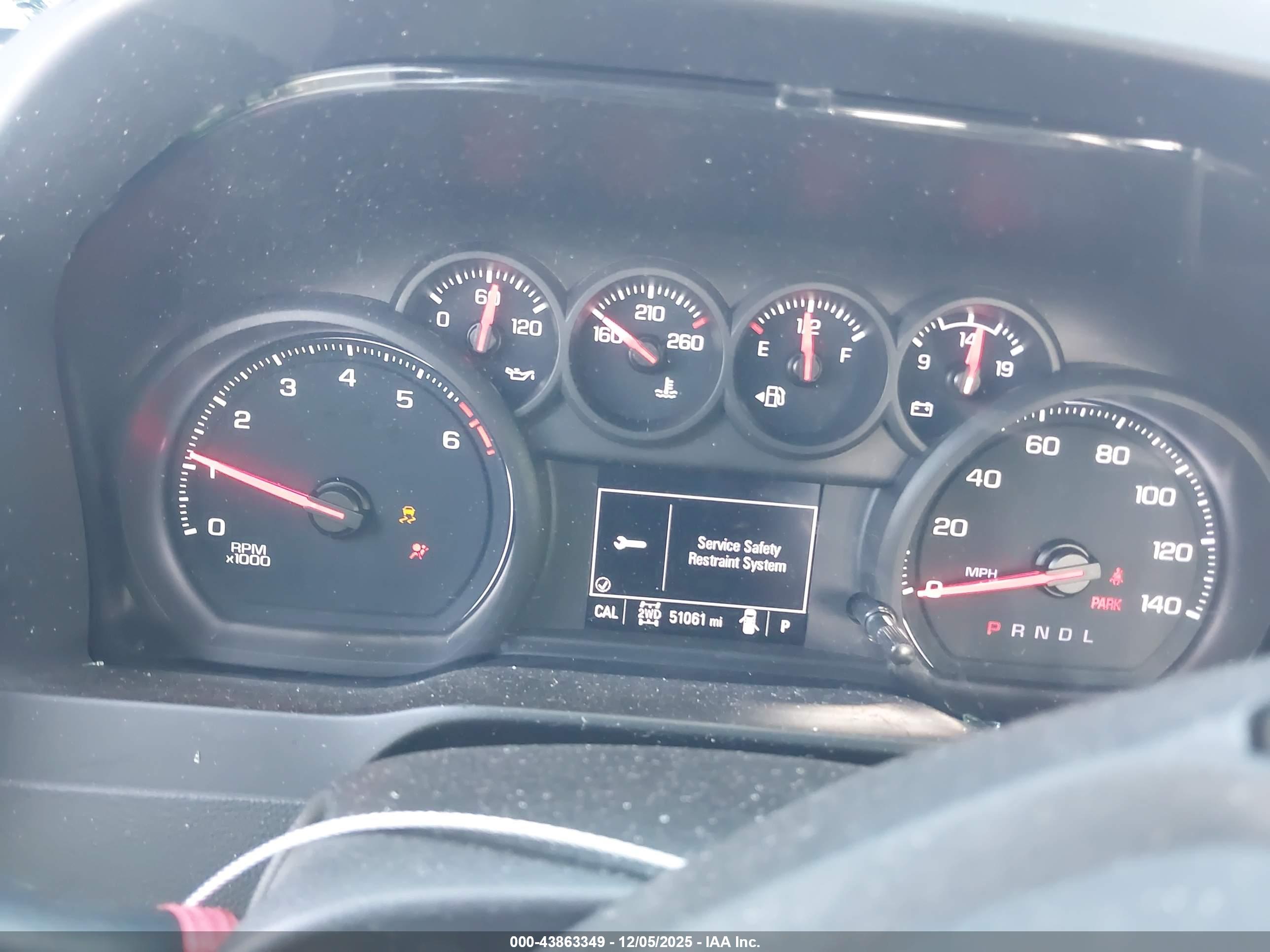 CHEVROLET SILVERADO image 7
