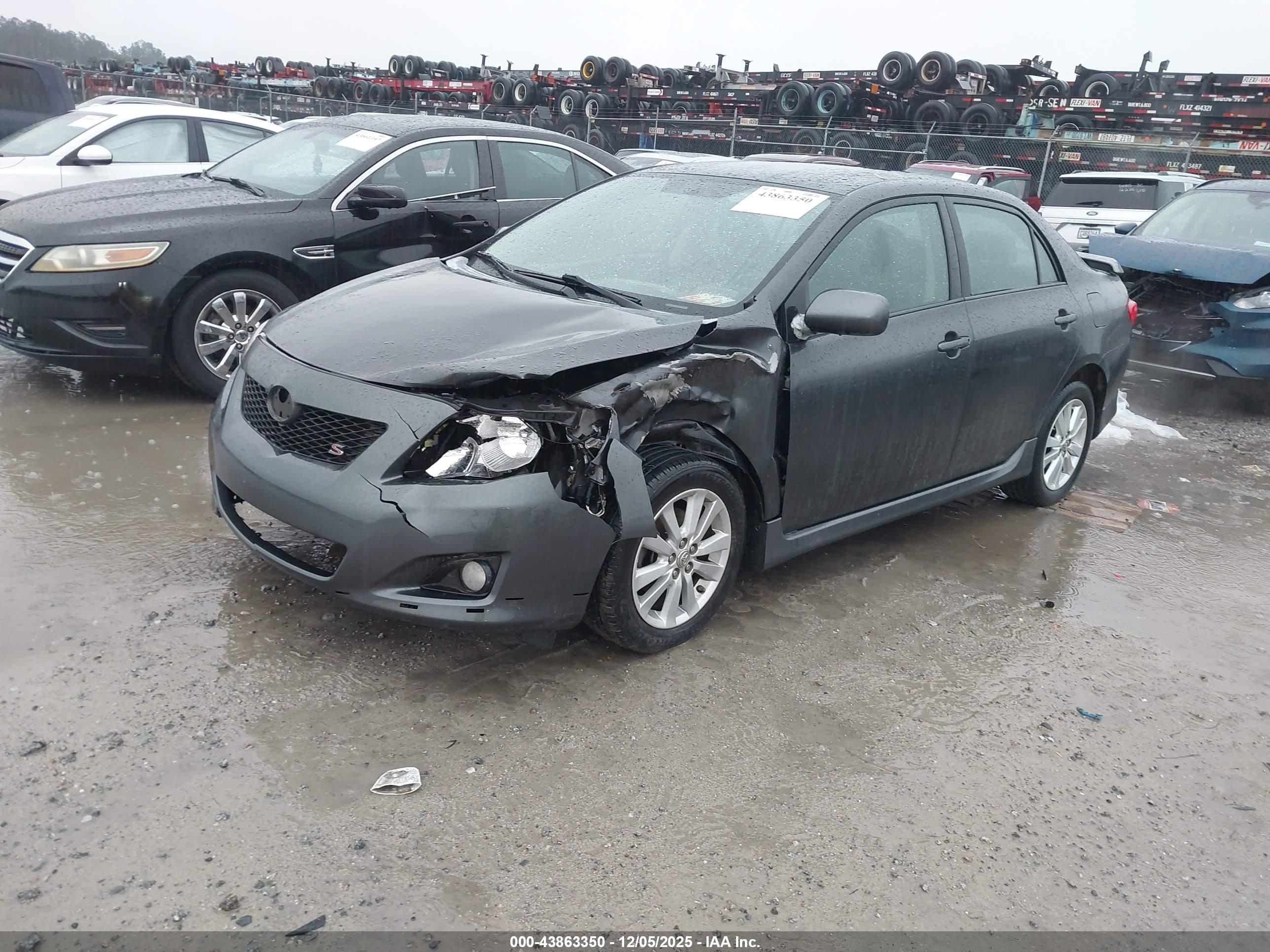 TOYOTA COROLLA image 2