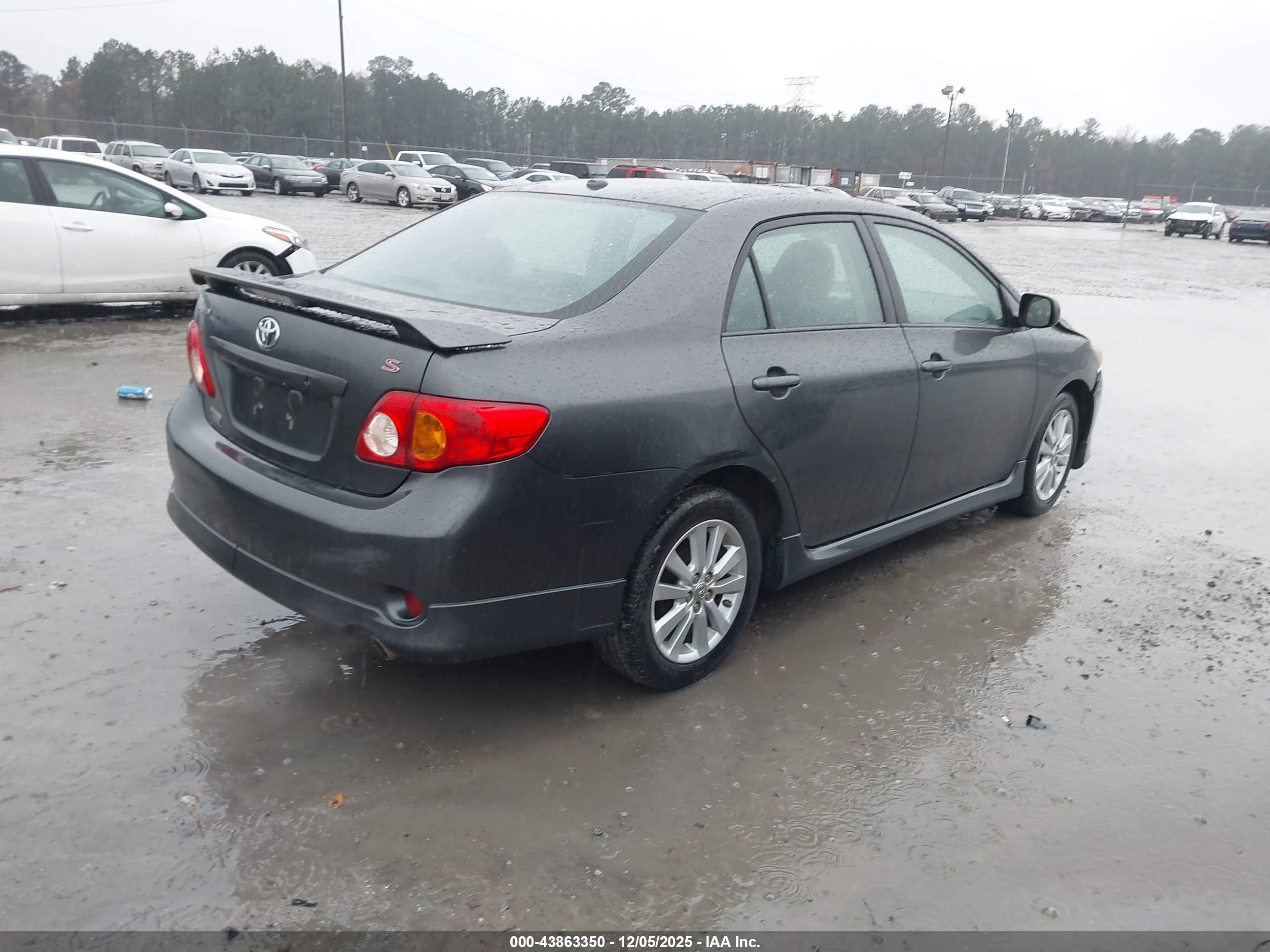 TOYOTA COROLLA image 4