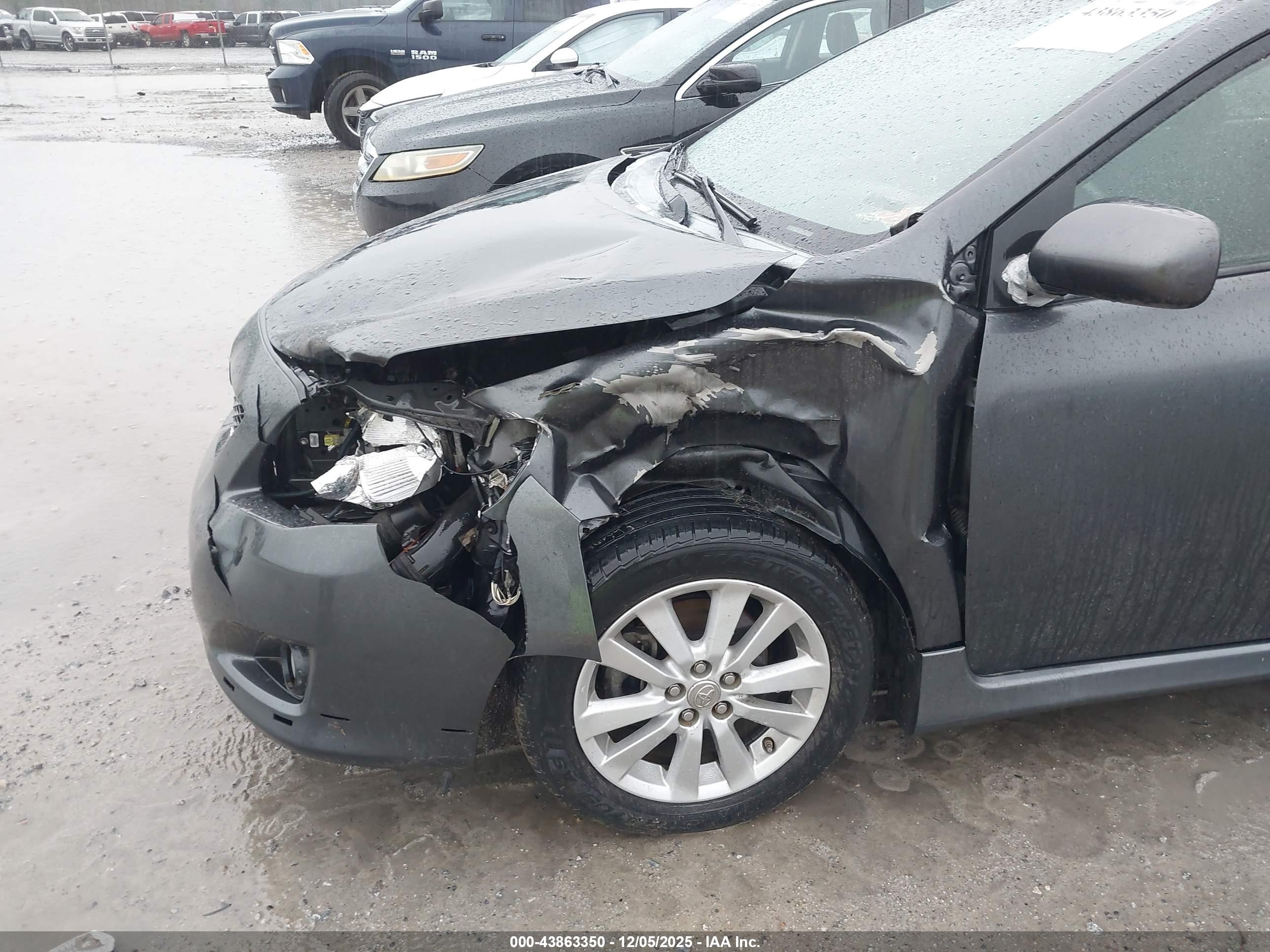 TOYOTA COROLLA image 6