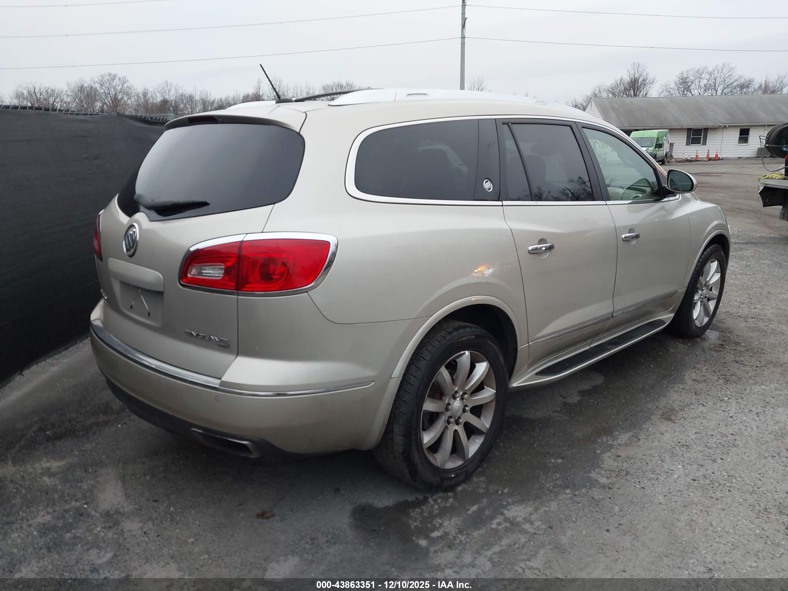 BUICK ENCLAVE image 4