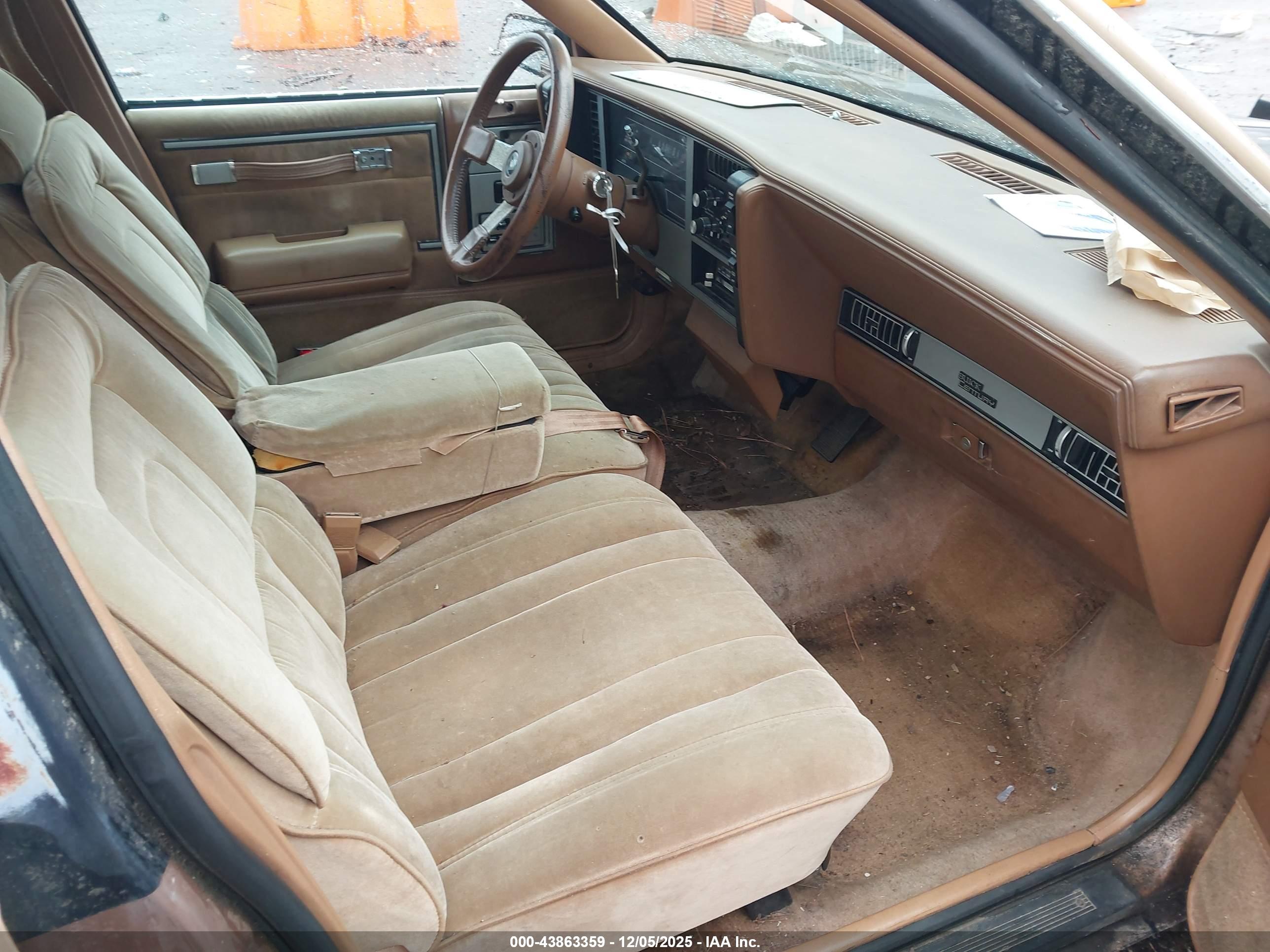 BUICK CENTURY image 5