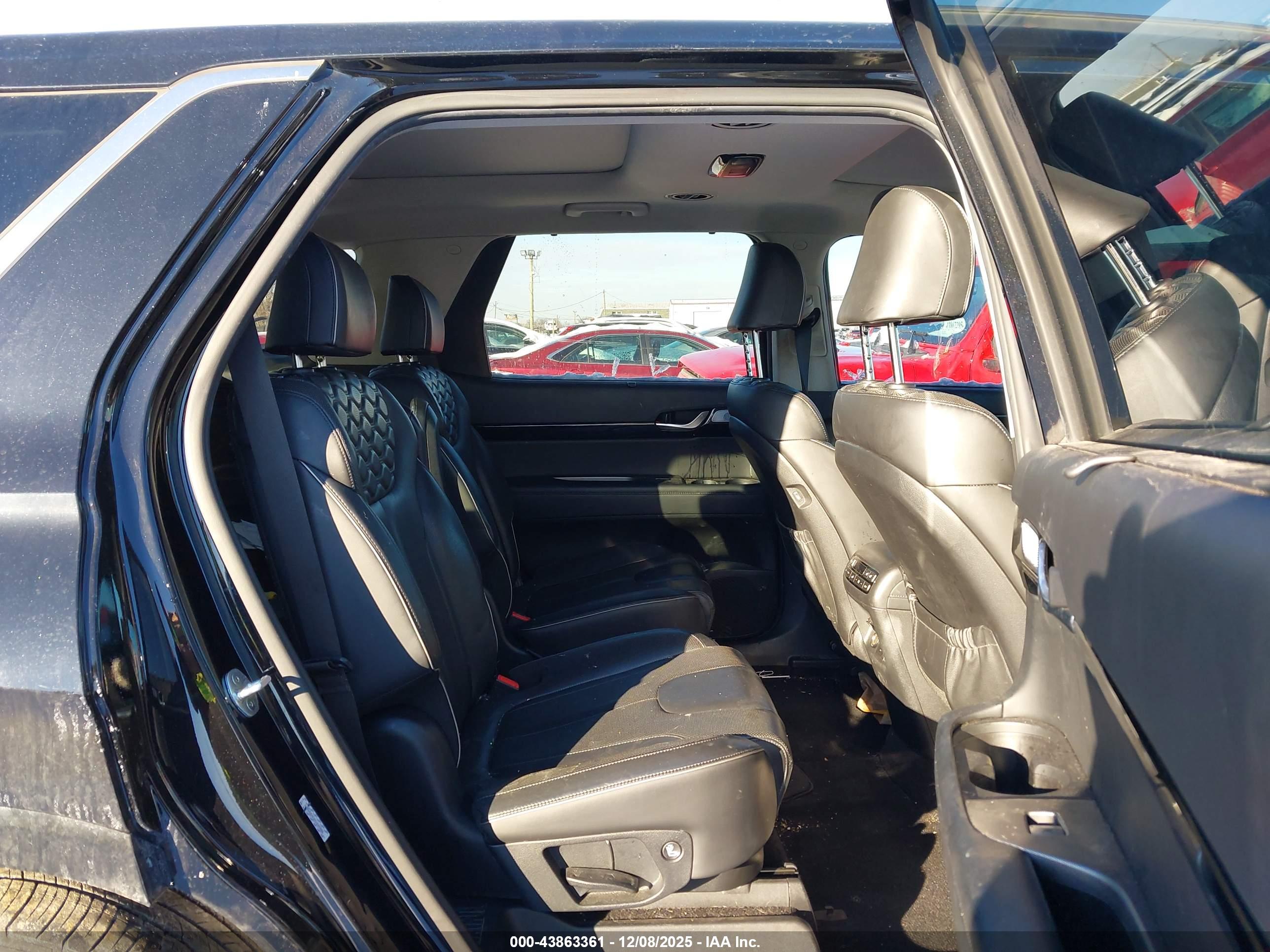 HYUNDAI PALISADE image 8