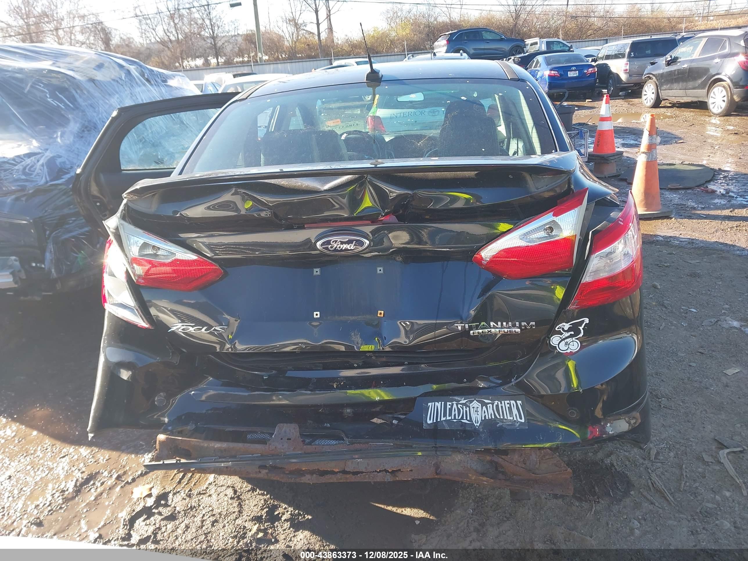 FORD FOCUS image 6