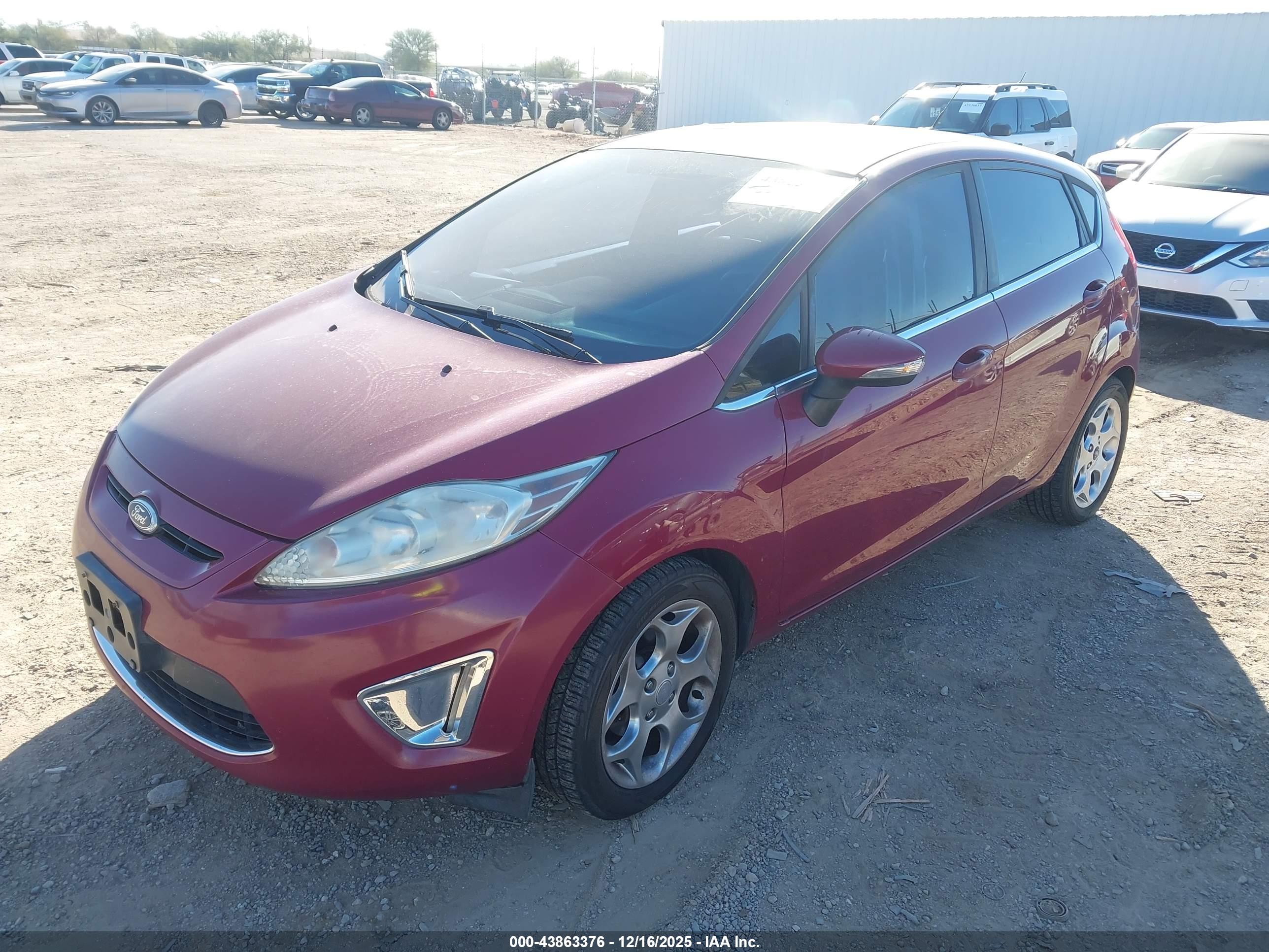 FORD FIESTA image 2