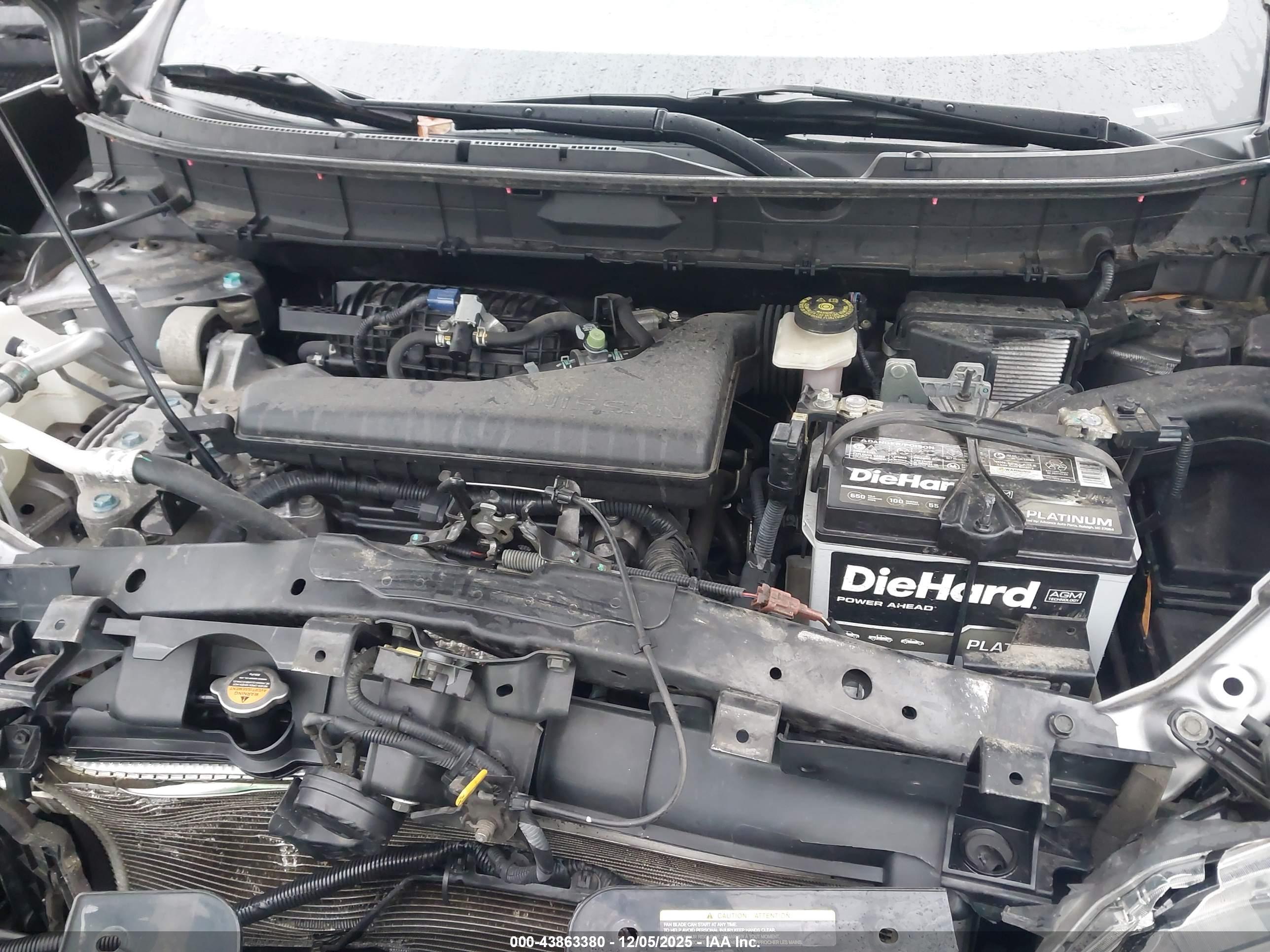 NISSAN ROGUE image 10