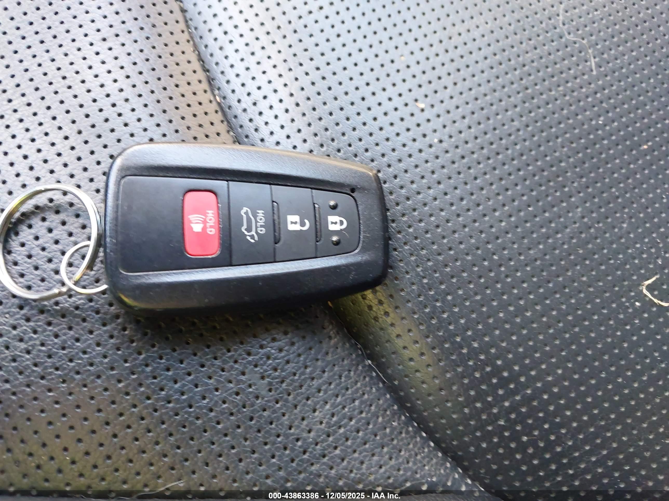 TOYOTA HIGHLANDER image 11