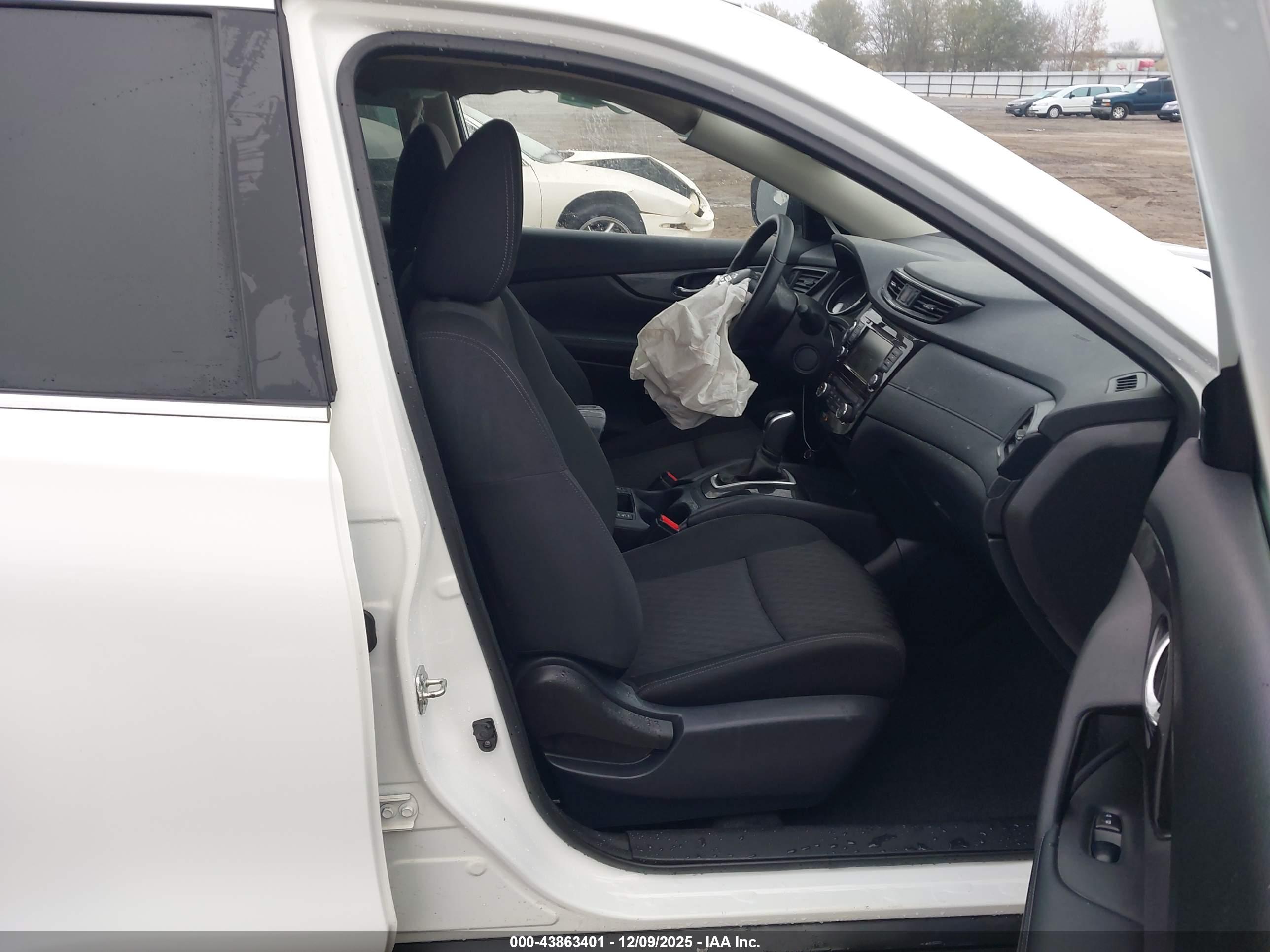 NISSAN ROGUE image 5