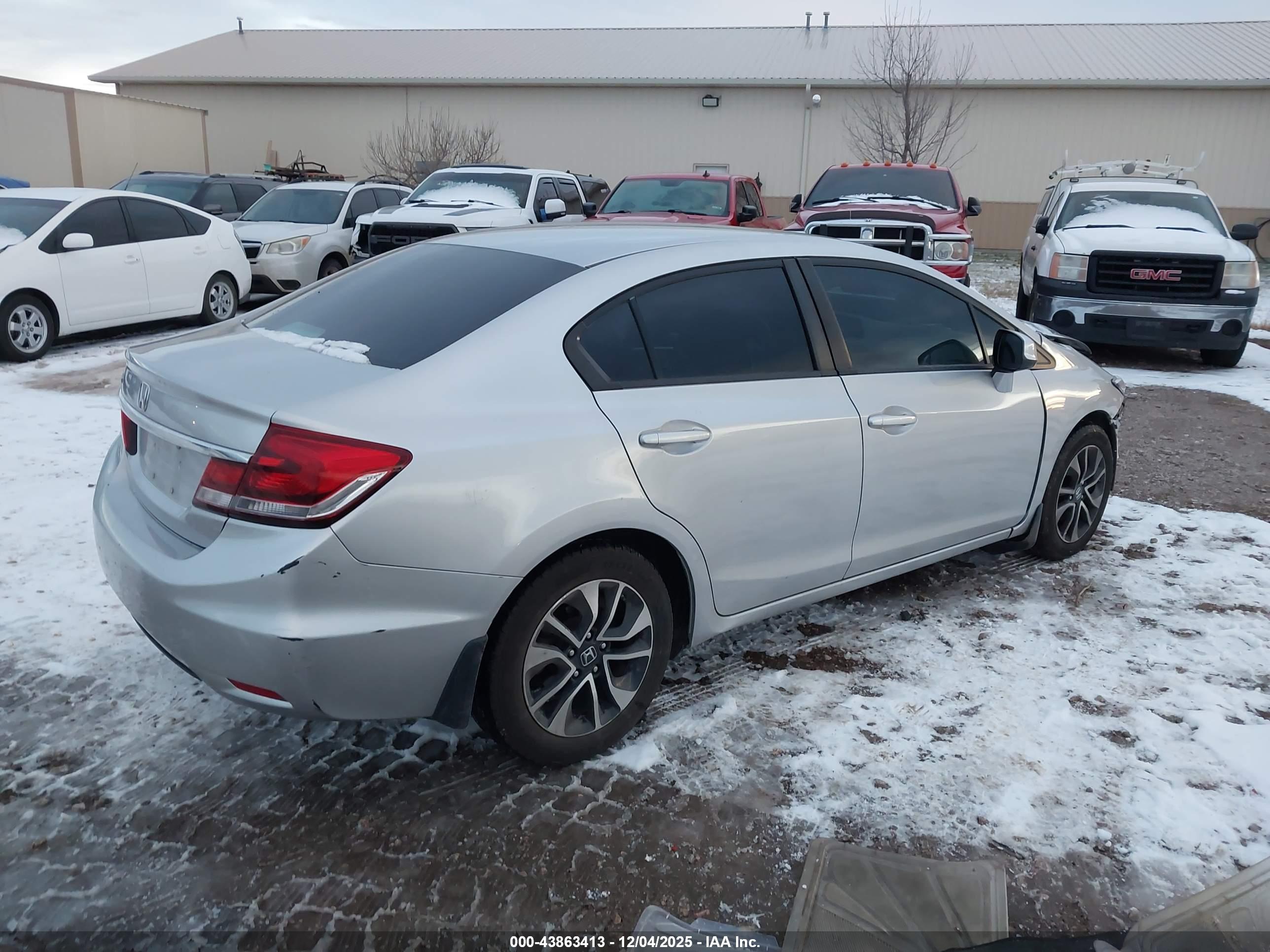 HONDA CIVIC image 4