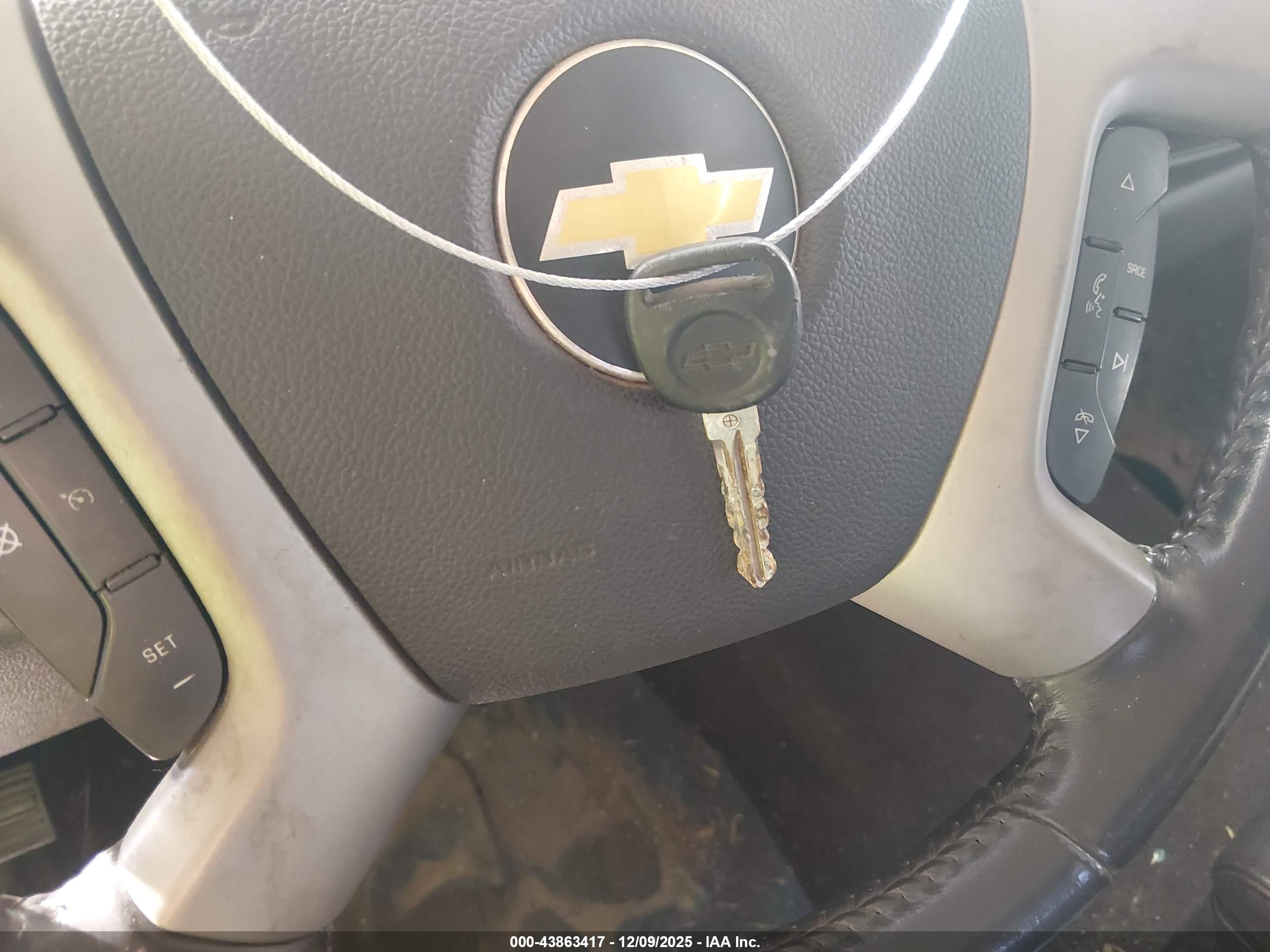 CHEVROLET SILVERADO image 11