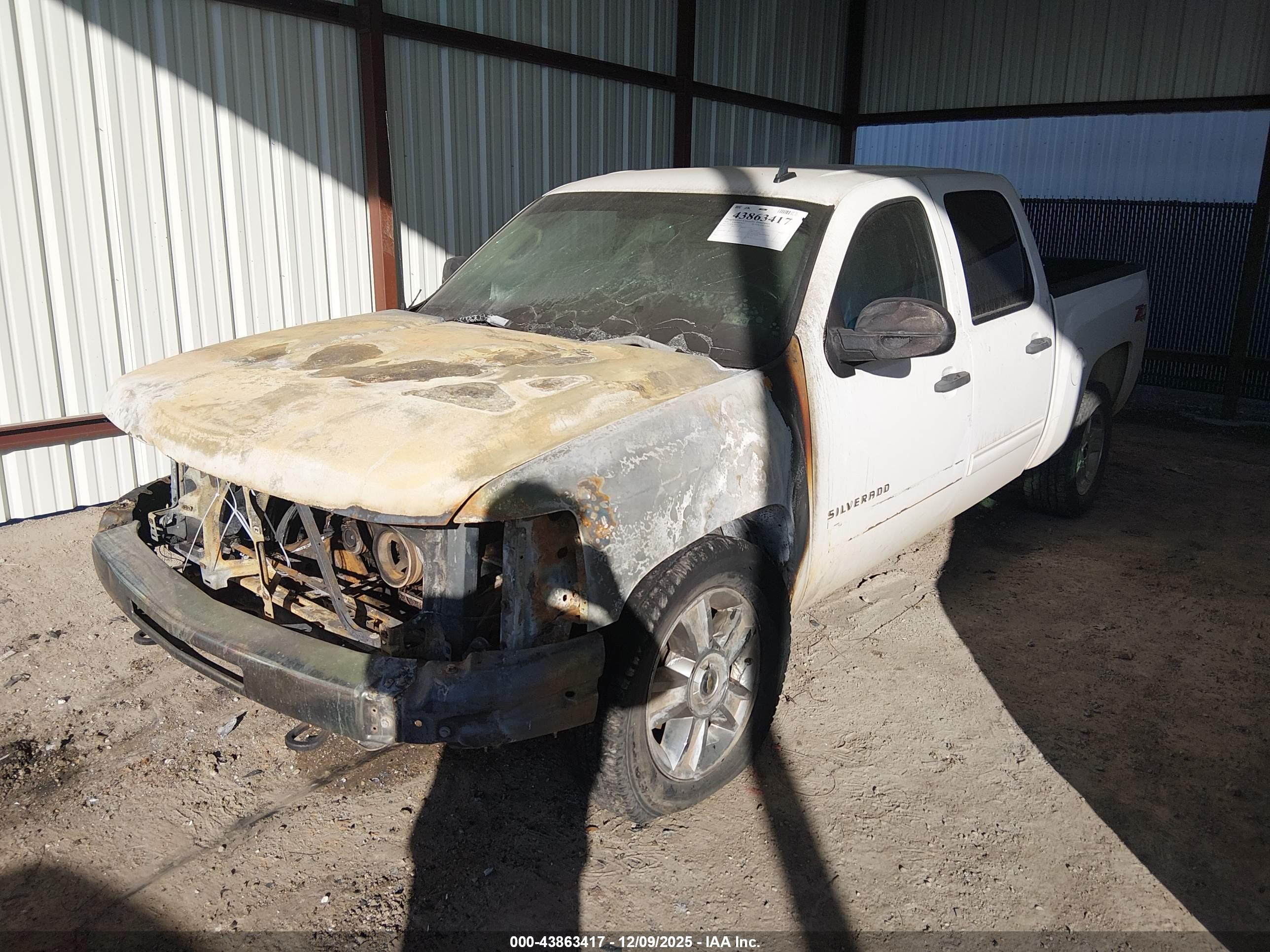 CHEVROLET SILVERADO image 2