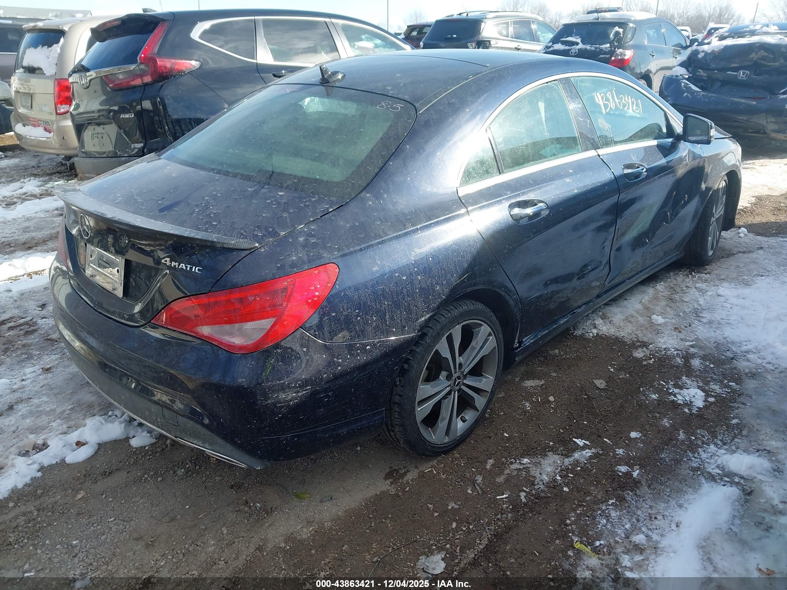 MERCEDES-BENZ CLA image 4