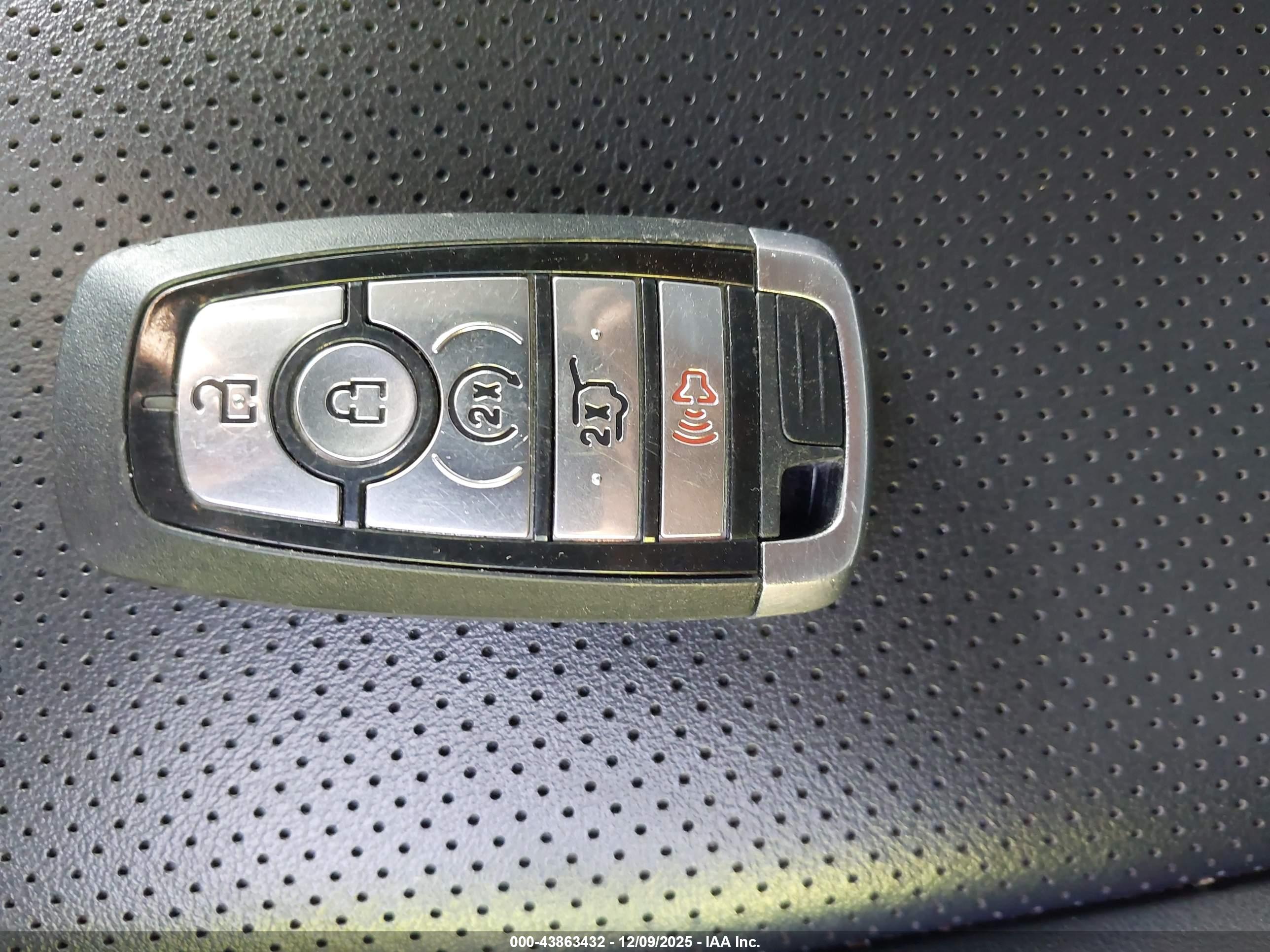 FORD EXPEDITION image 11