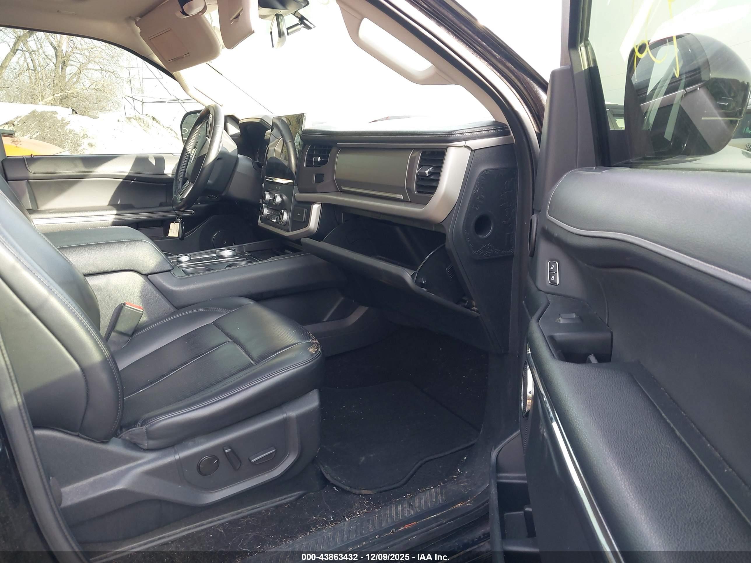 FORD EXPEDITION image 5