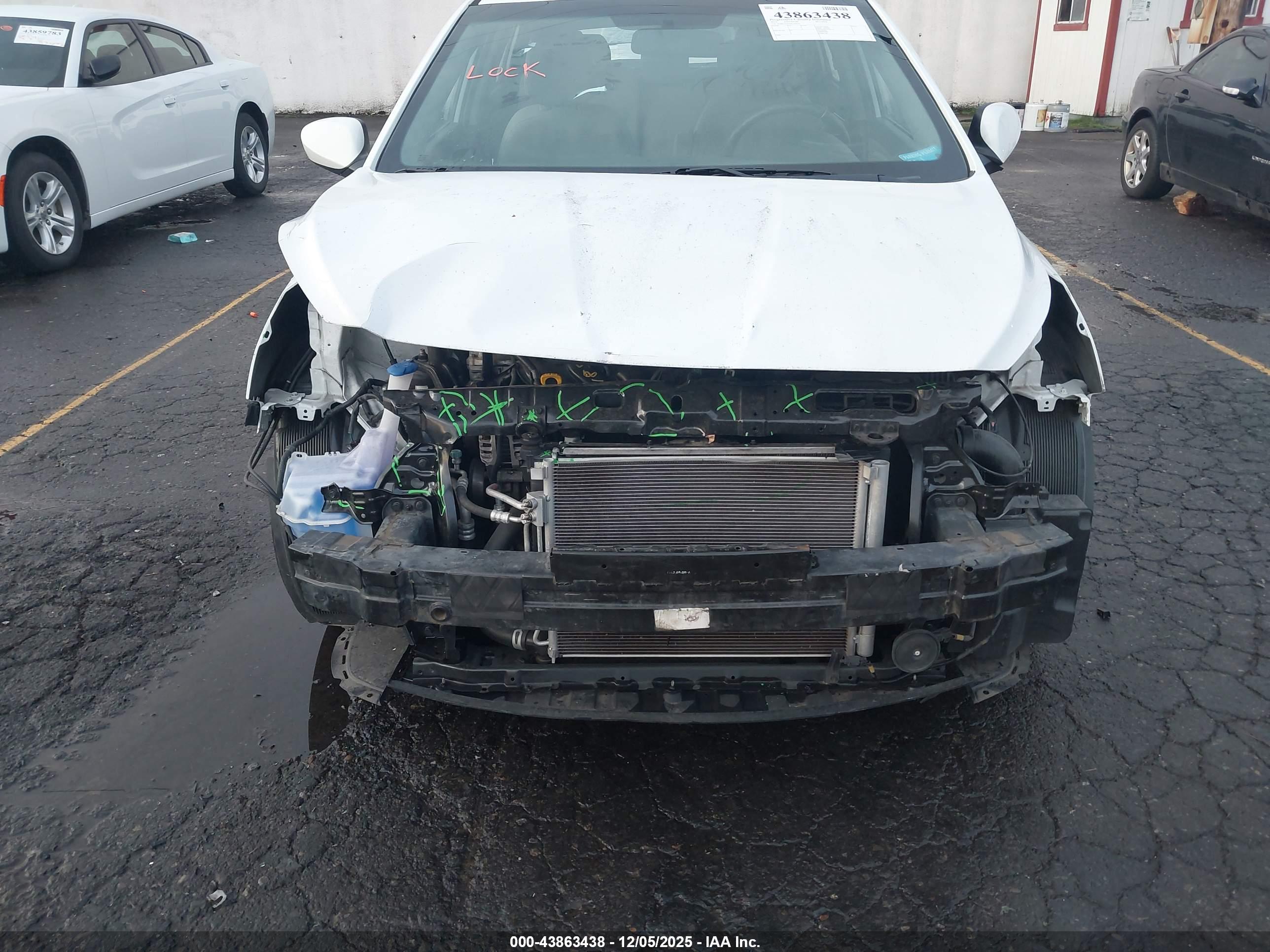 HYUNDAI ACCENT image 6