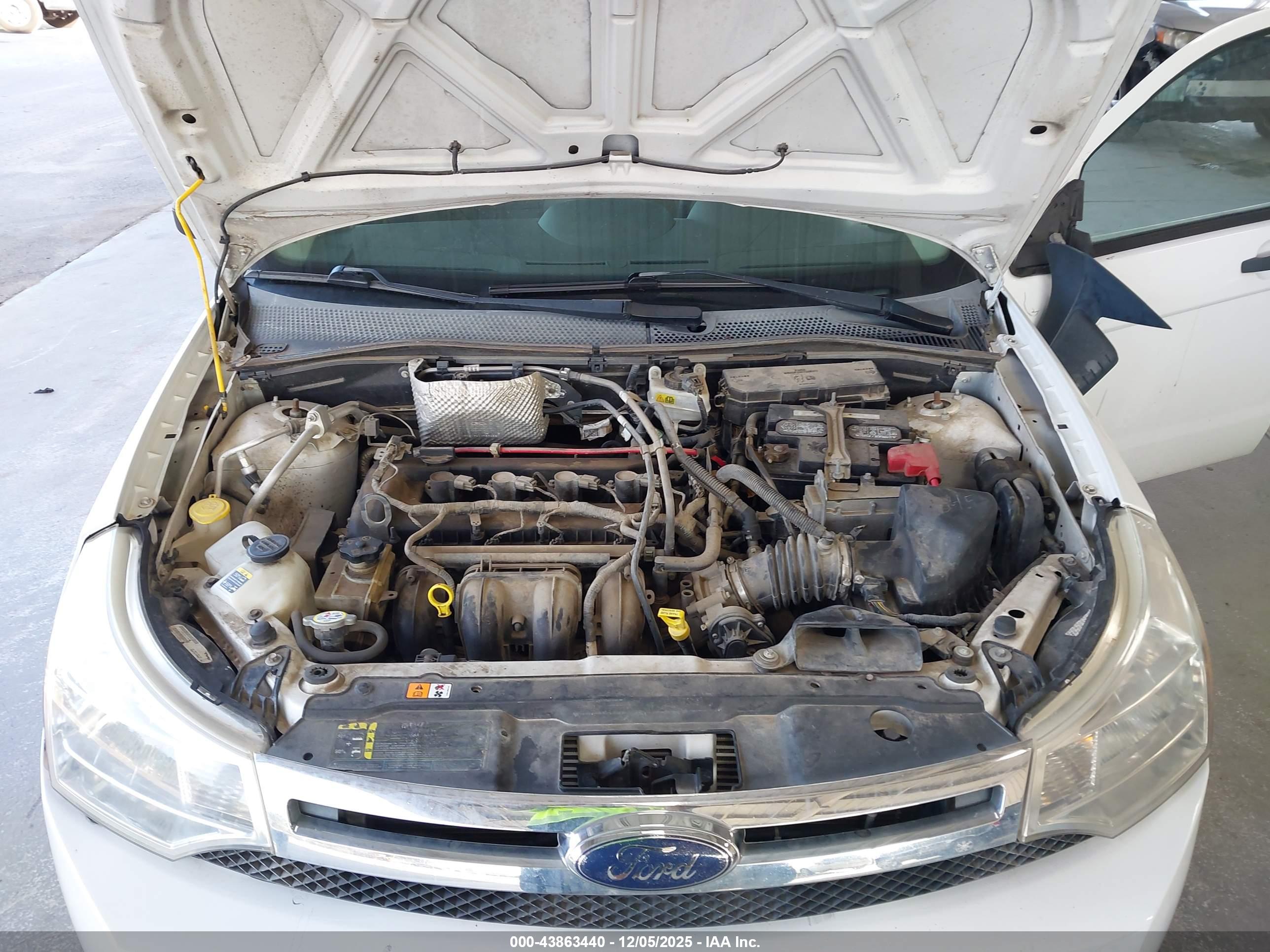 FORD FOCUS image 10