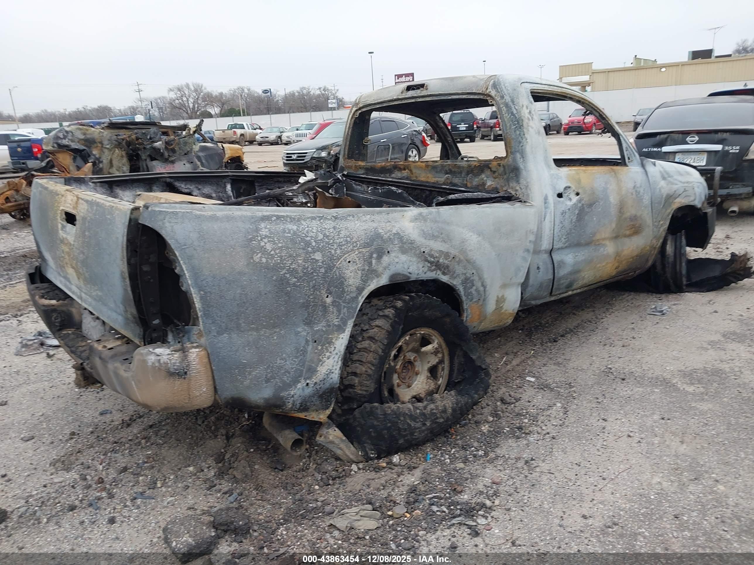TOYOTA TACOMA image 4