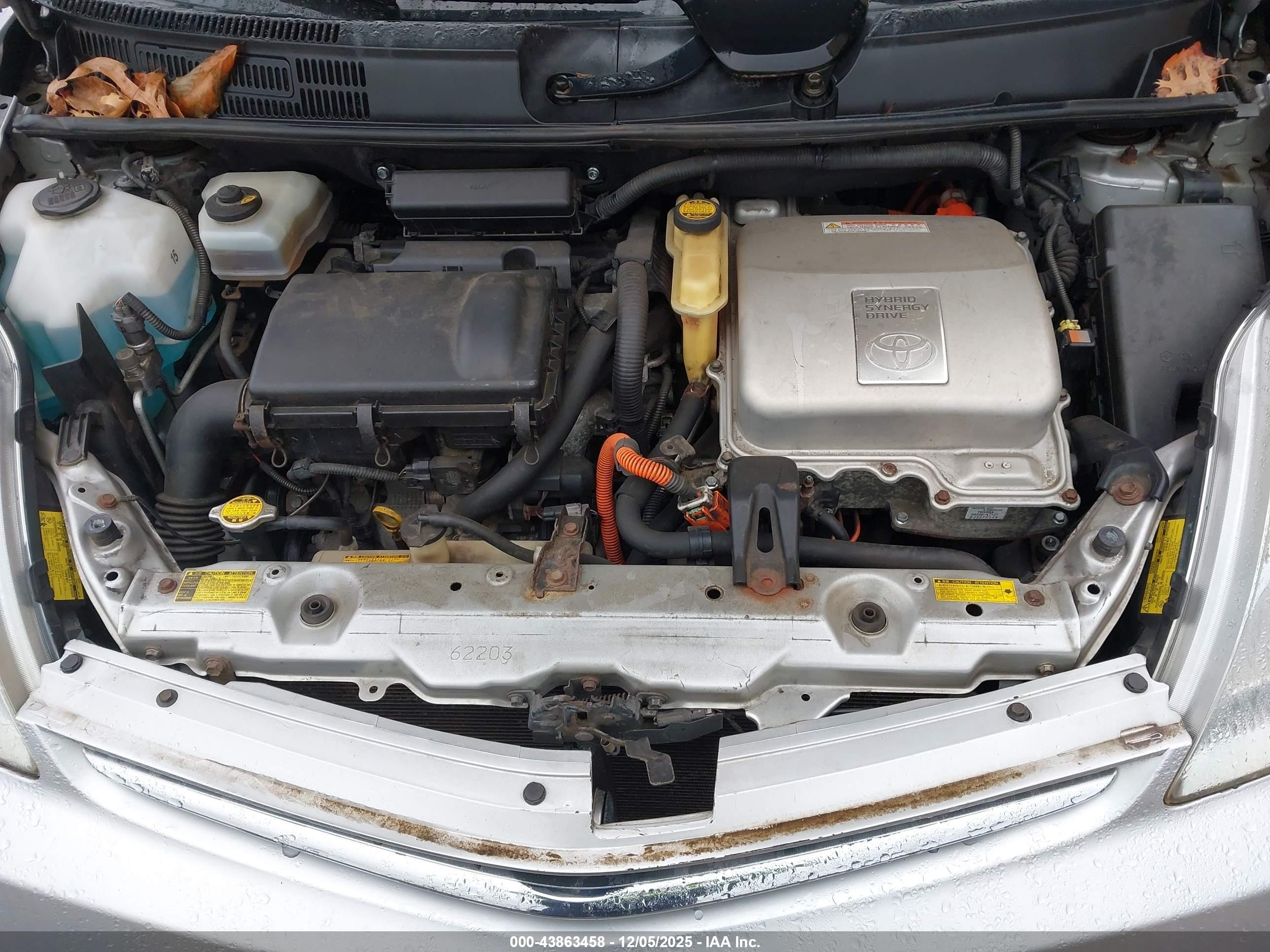 TOYOTA PRIUS image 10