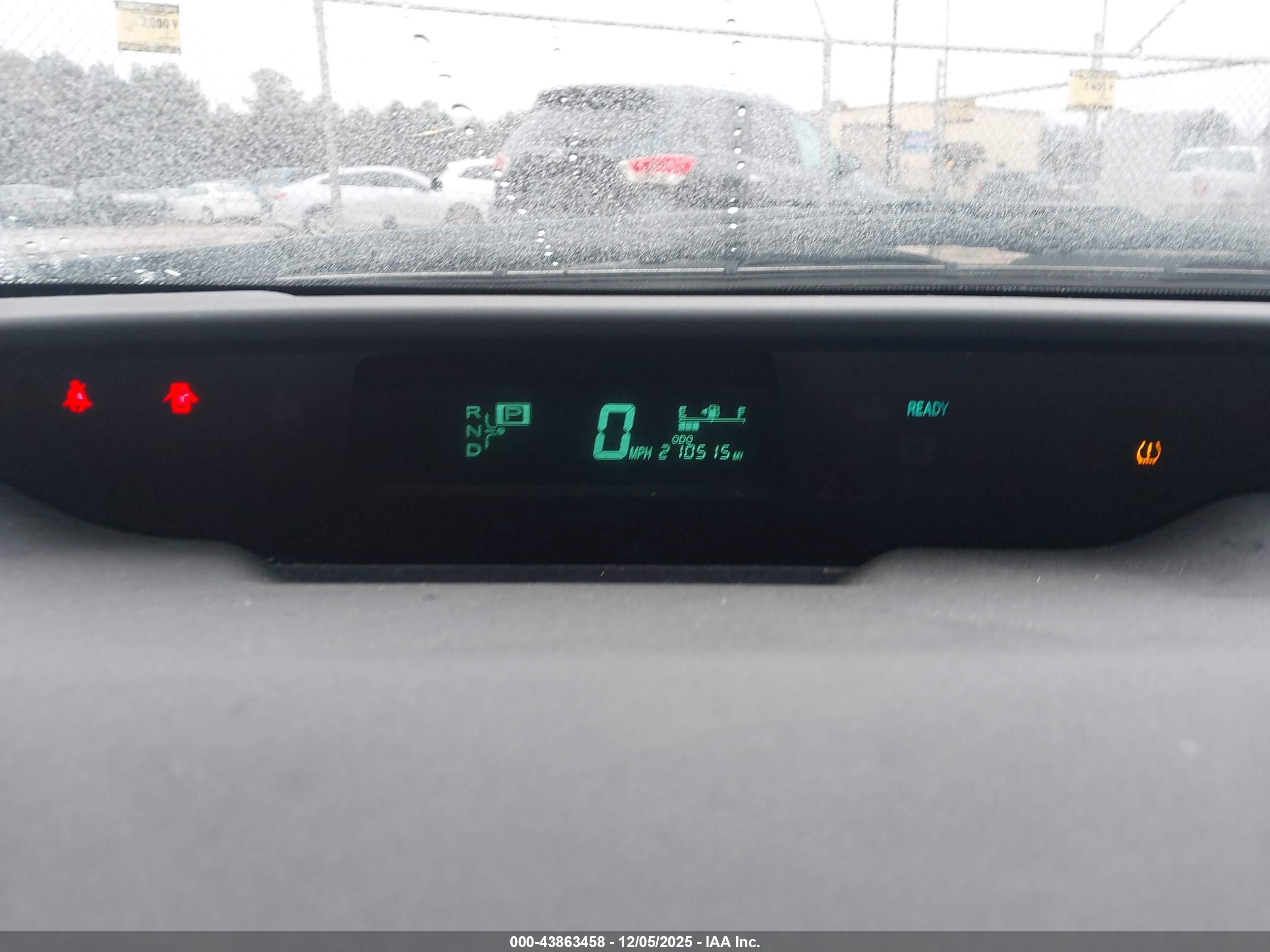 TOYOTA PRIUS image 7