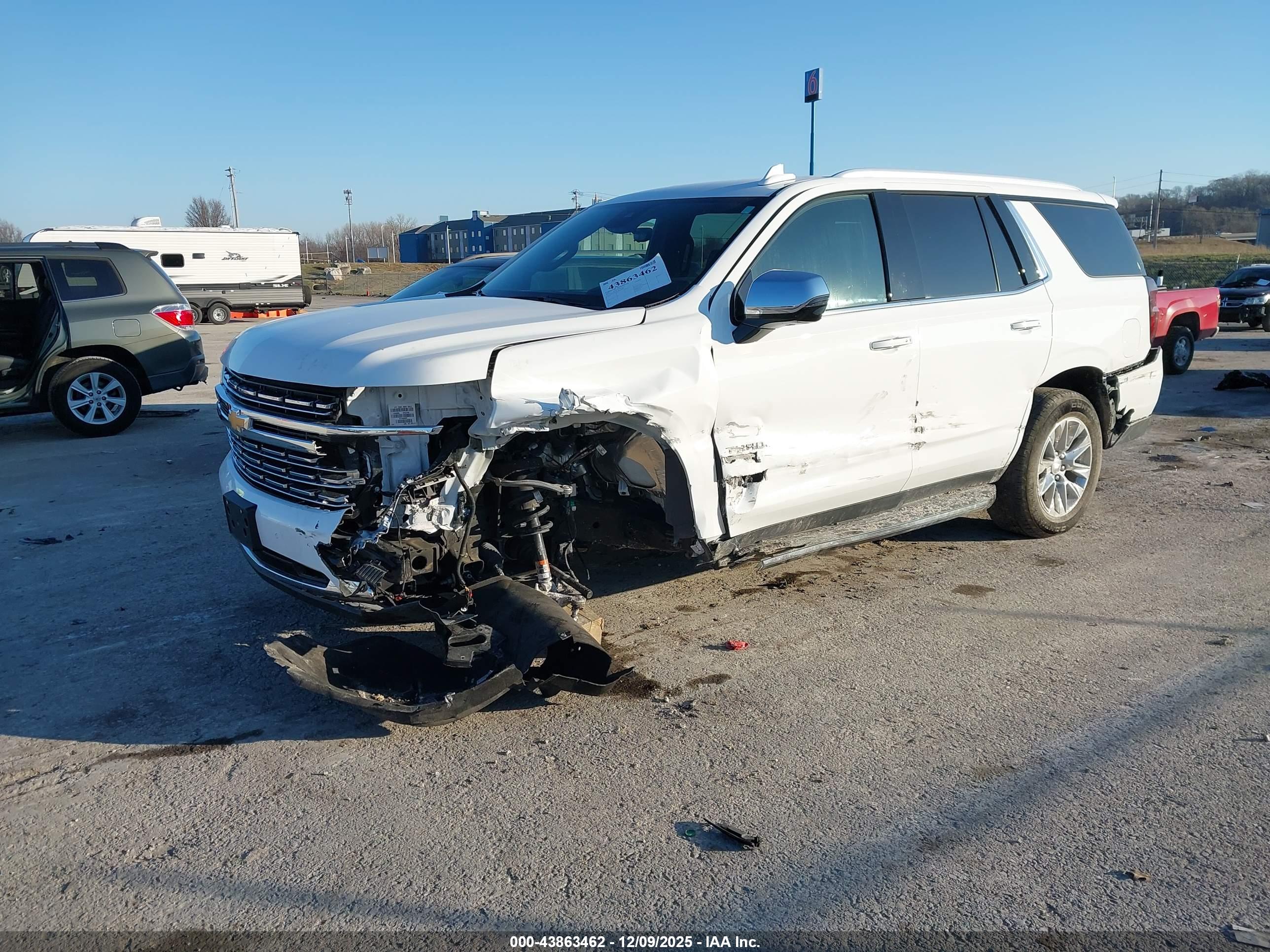 CHEVROLET TAHOE image 2