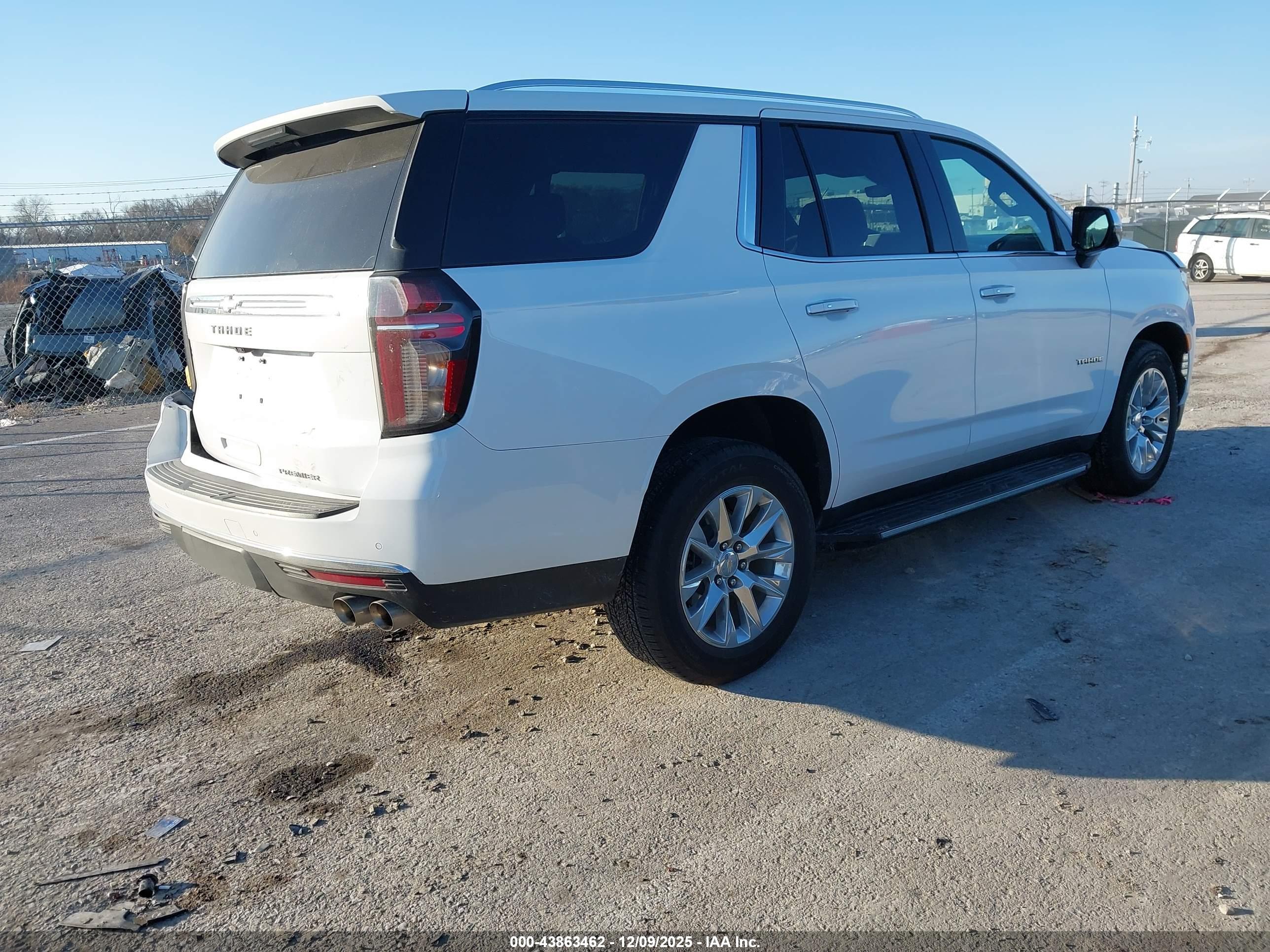 CHEVROLET TAHOE image 4