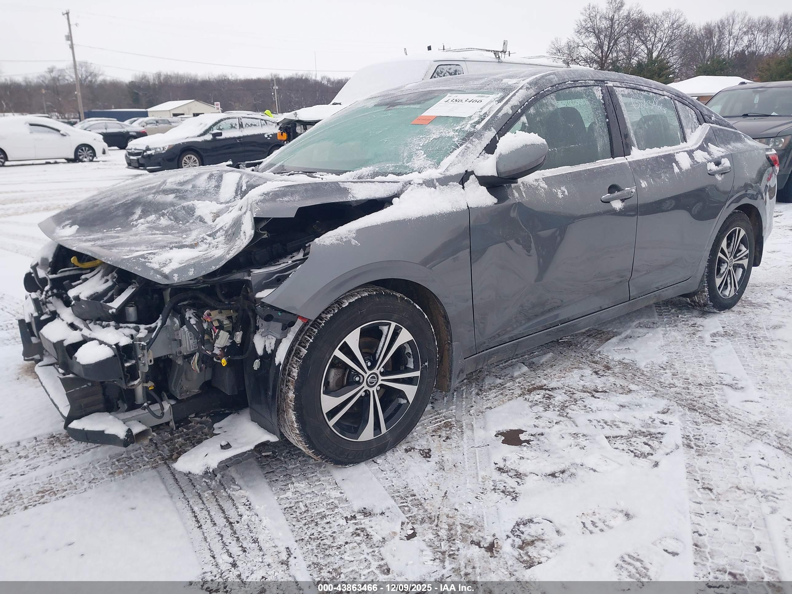 NISSAN SENTRA image 2