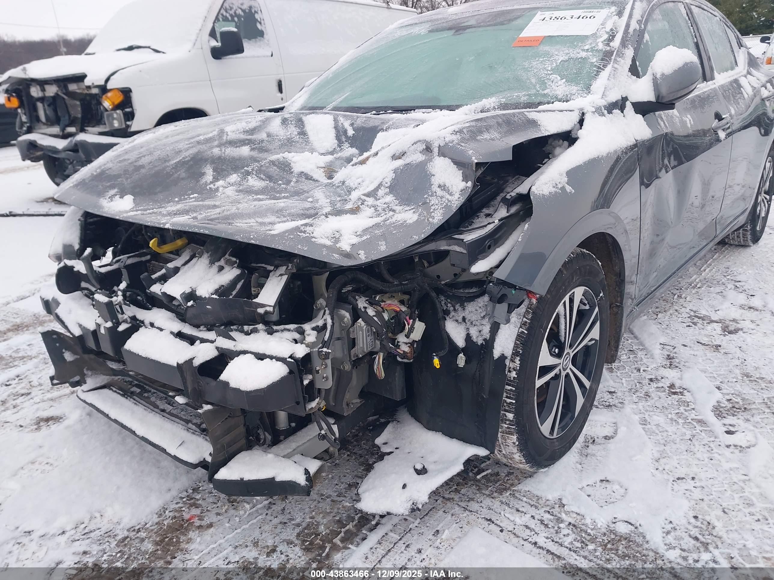 NISSAN SENTRA image 6