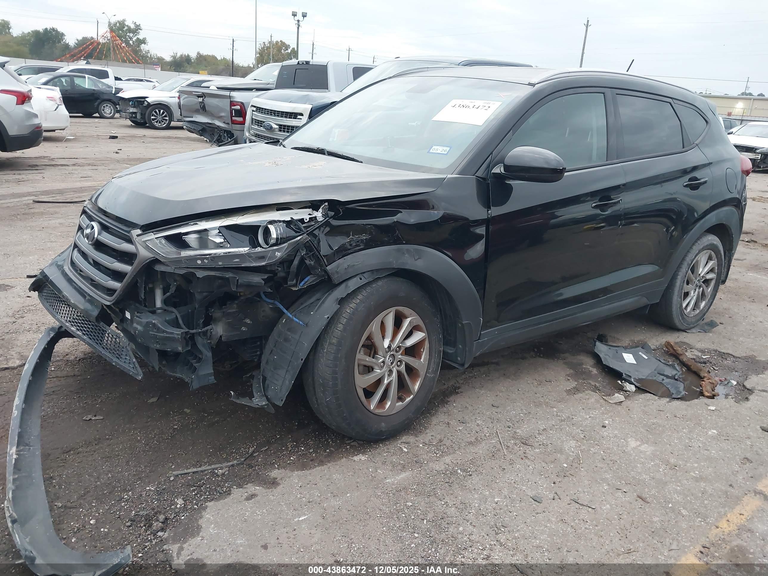 HYUNDAI TUCSON image 2