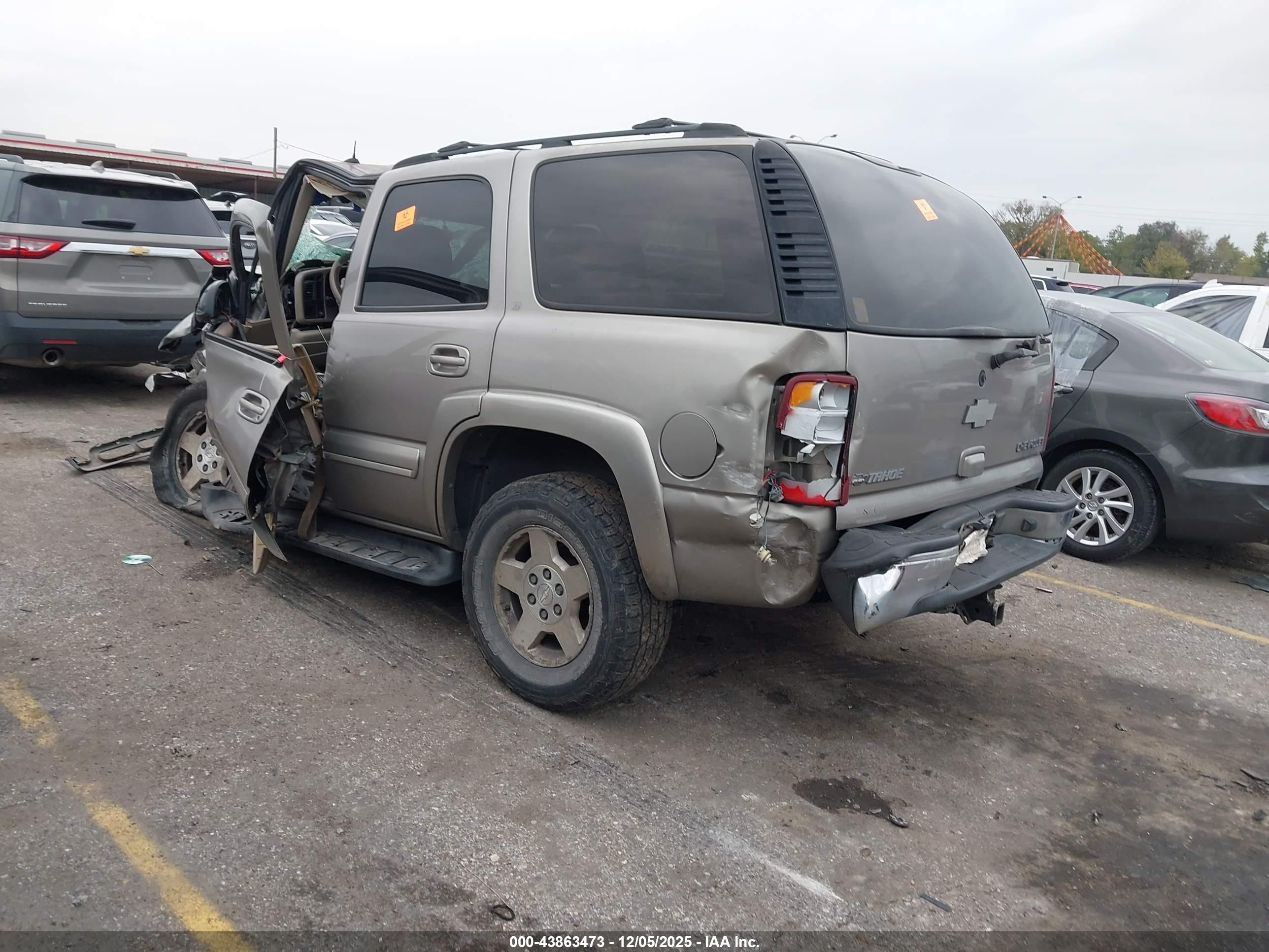 CHEVROLET TAHOE image 3