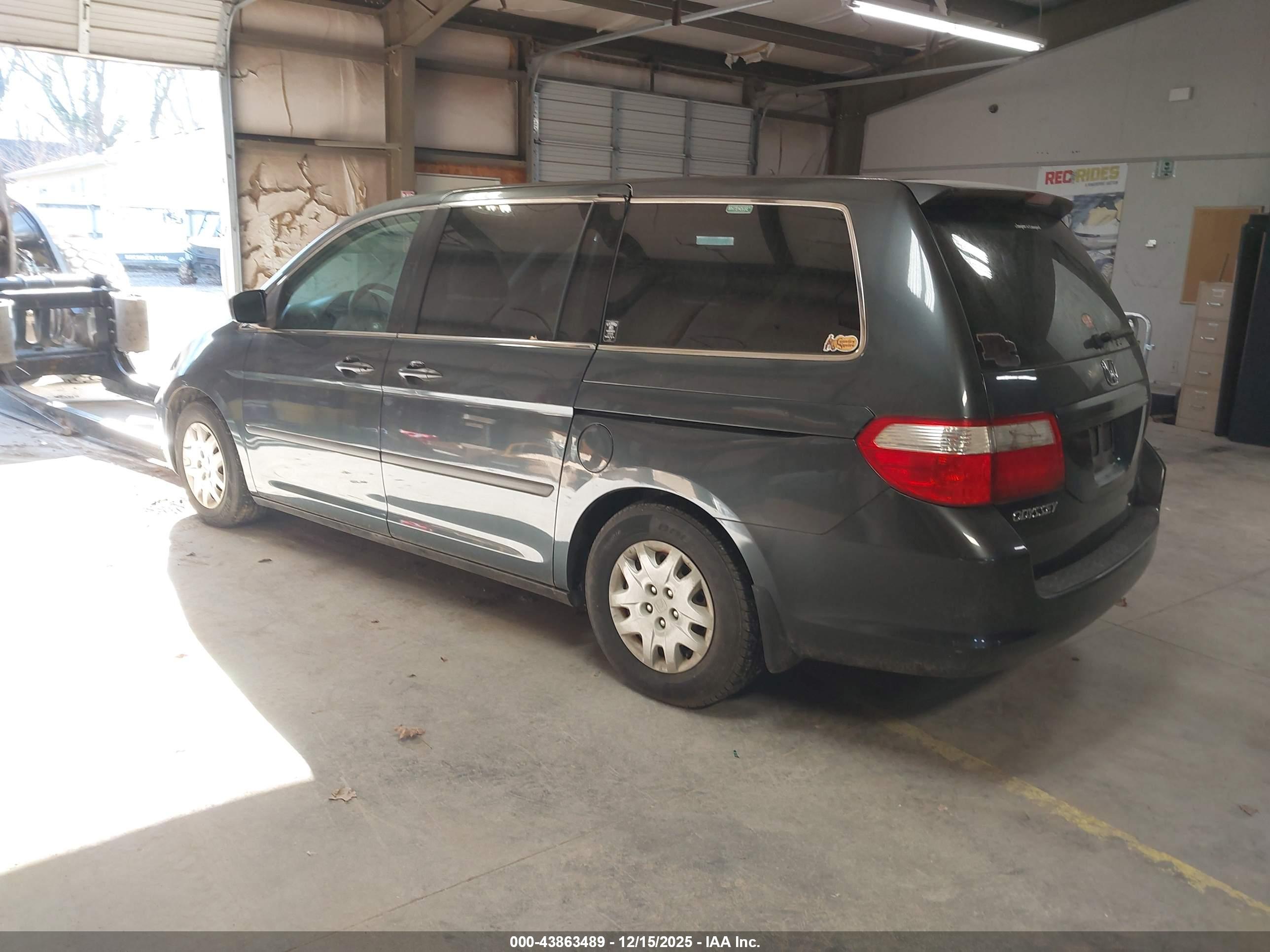 HONDA ODYSSEY image 3