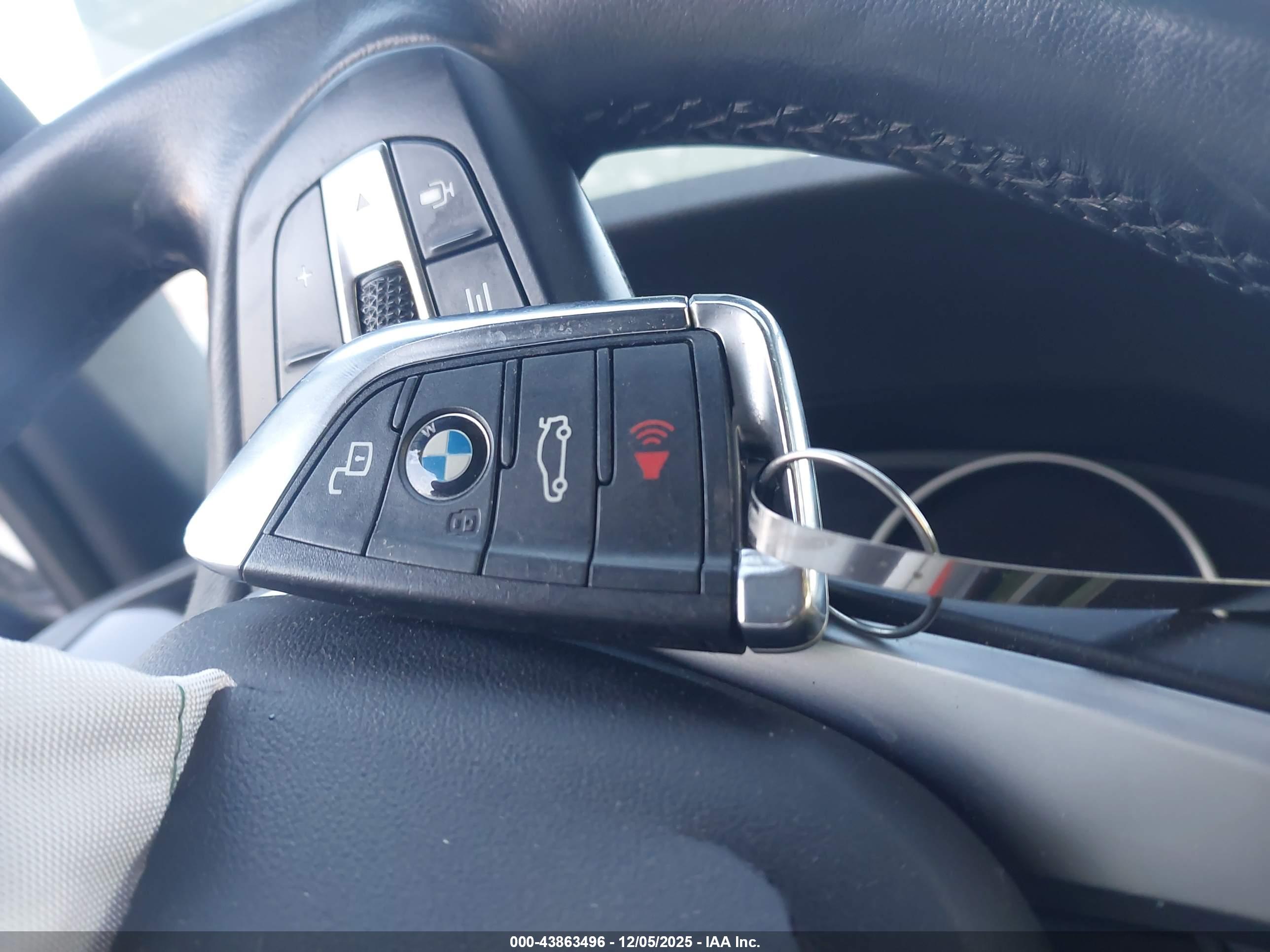 BMW 330I image 11