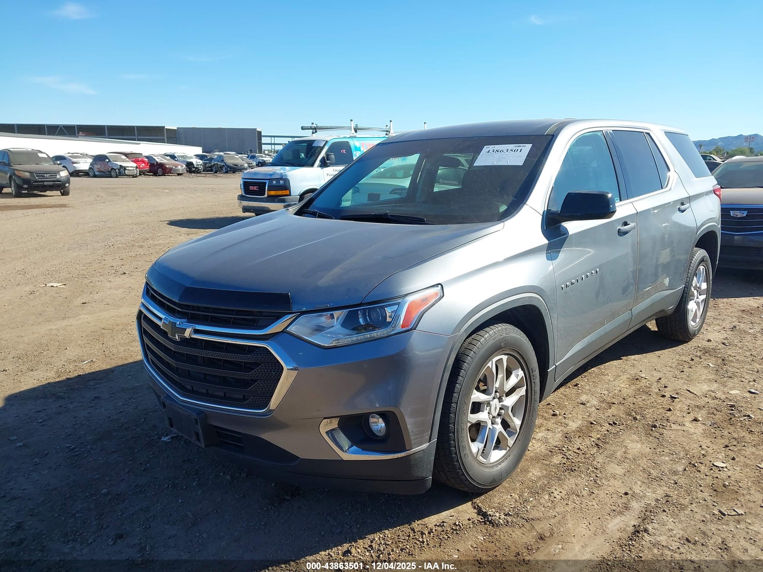 CHEVROLET TRAVERSE image 6