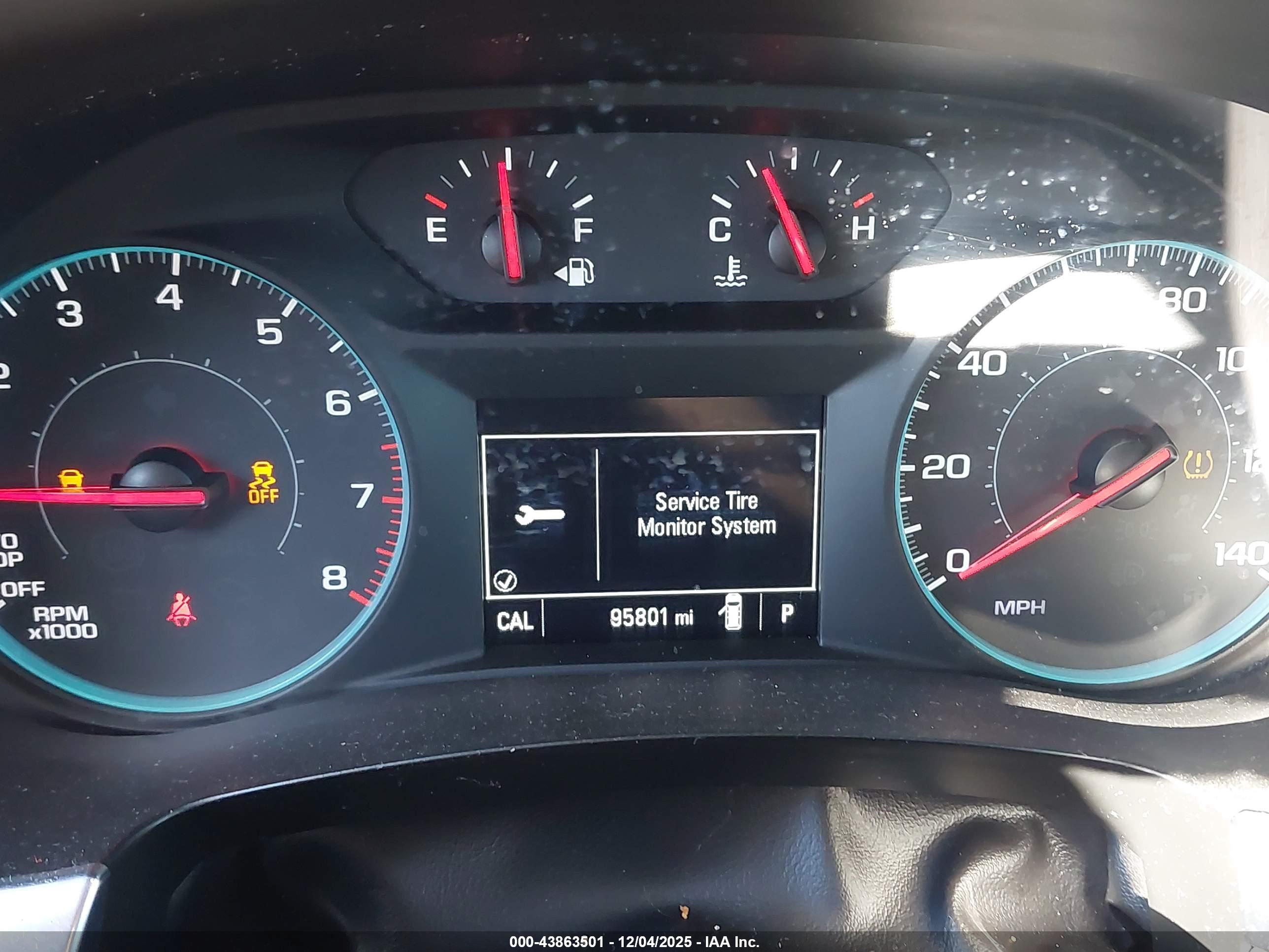 CHEVROLET TRAVERSE image 7