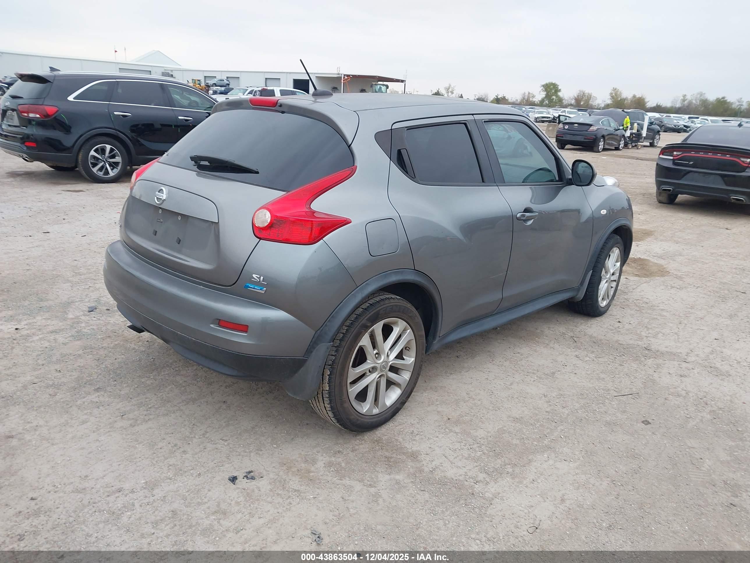 NISSAN JUKE image 4
