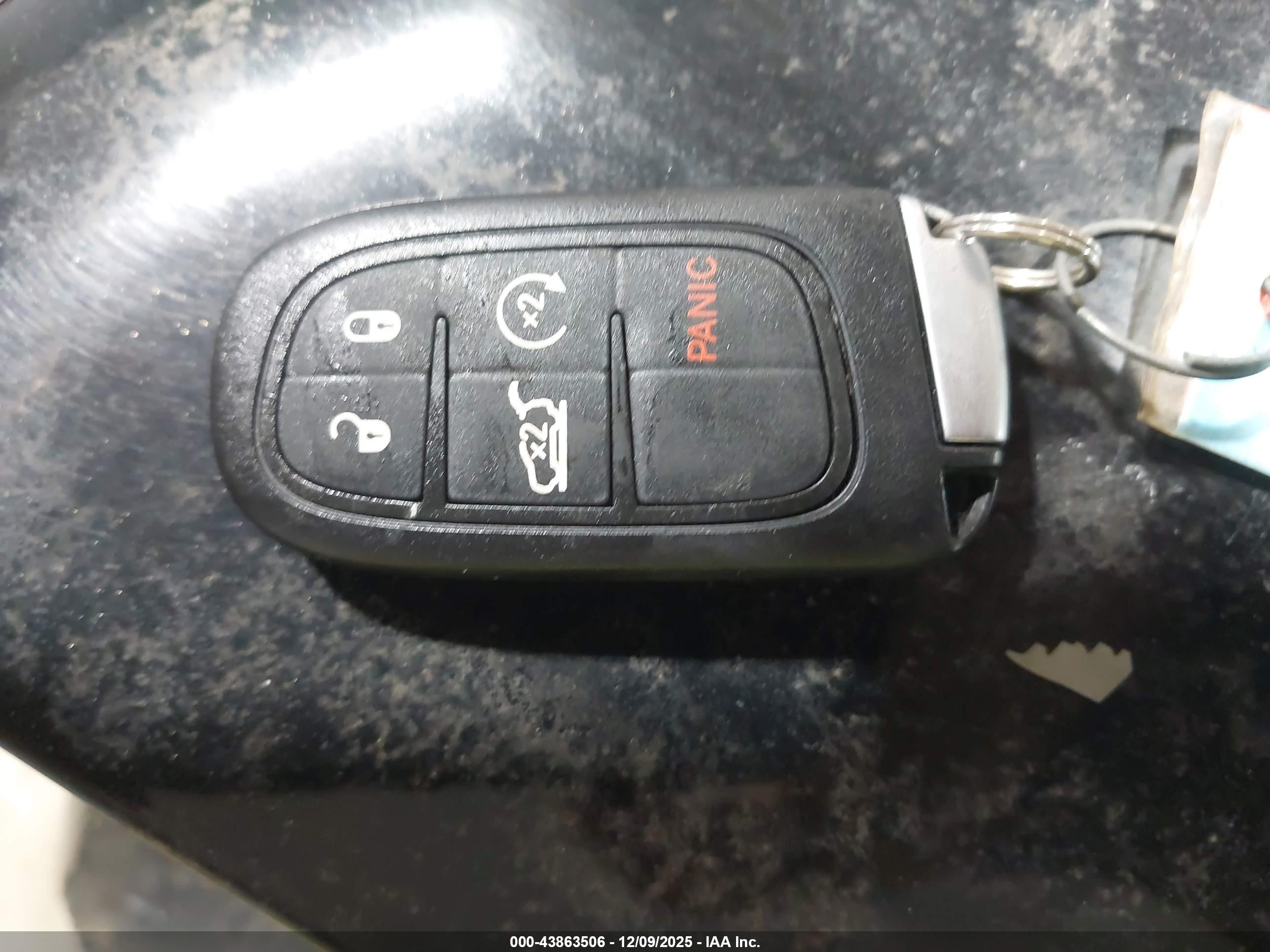 JEEP CHEROKEE image 11