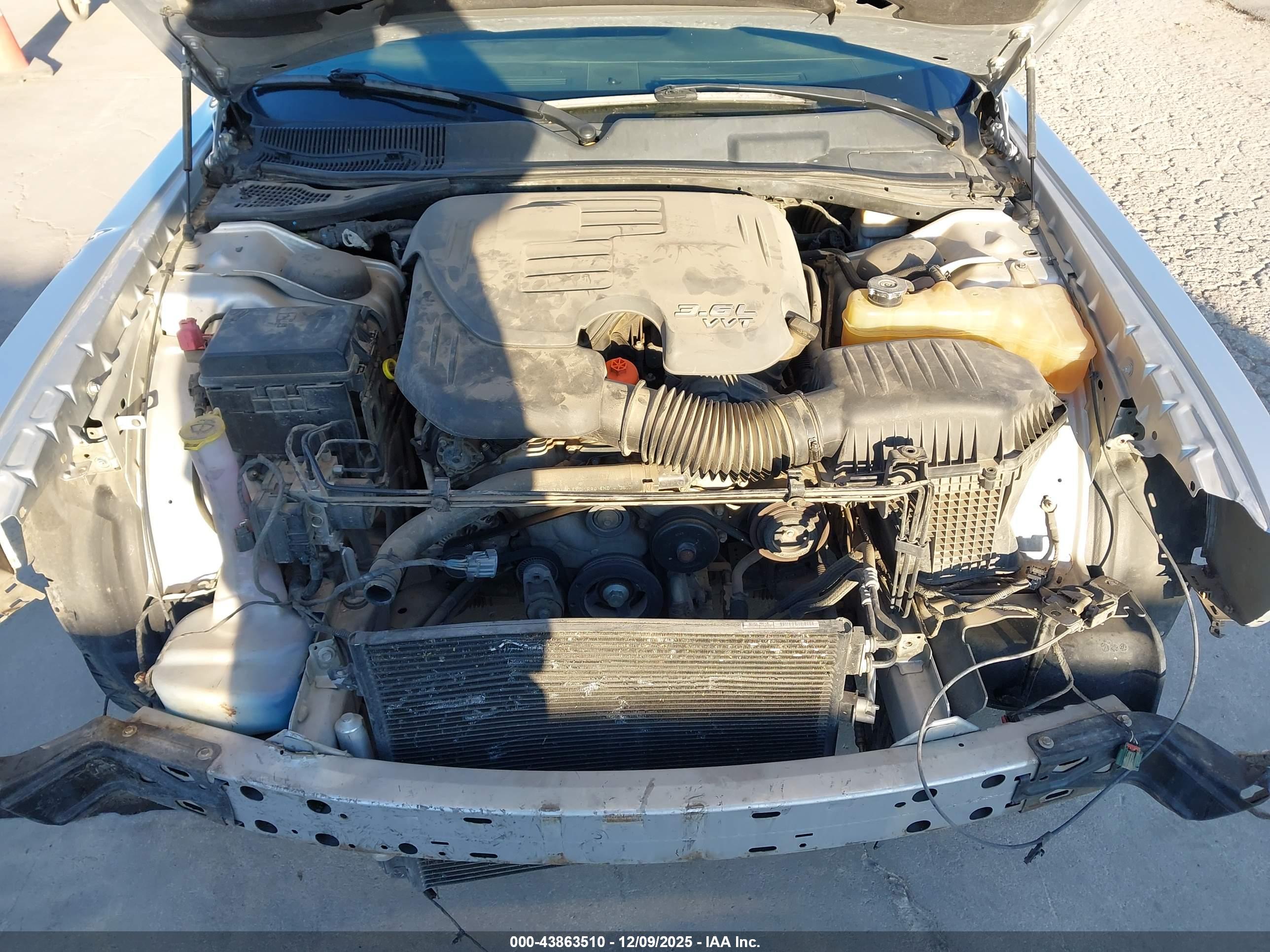 DODGE CHALLENGER image 10