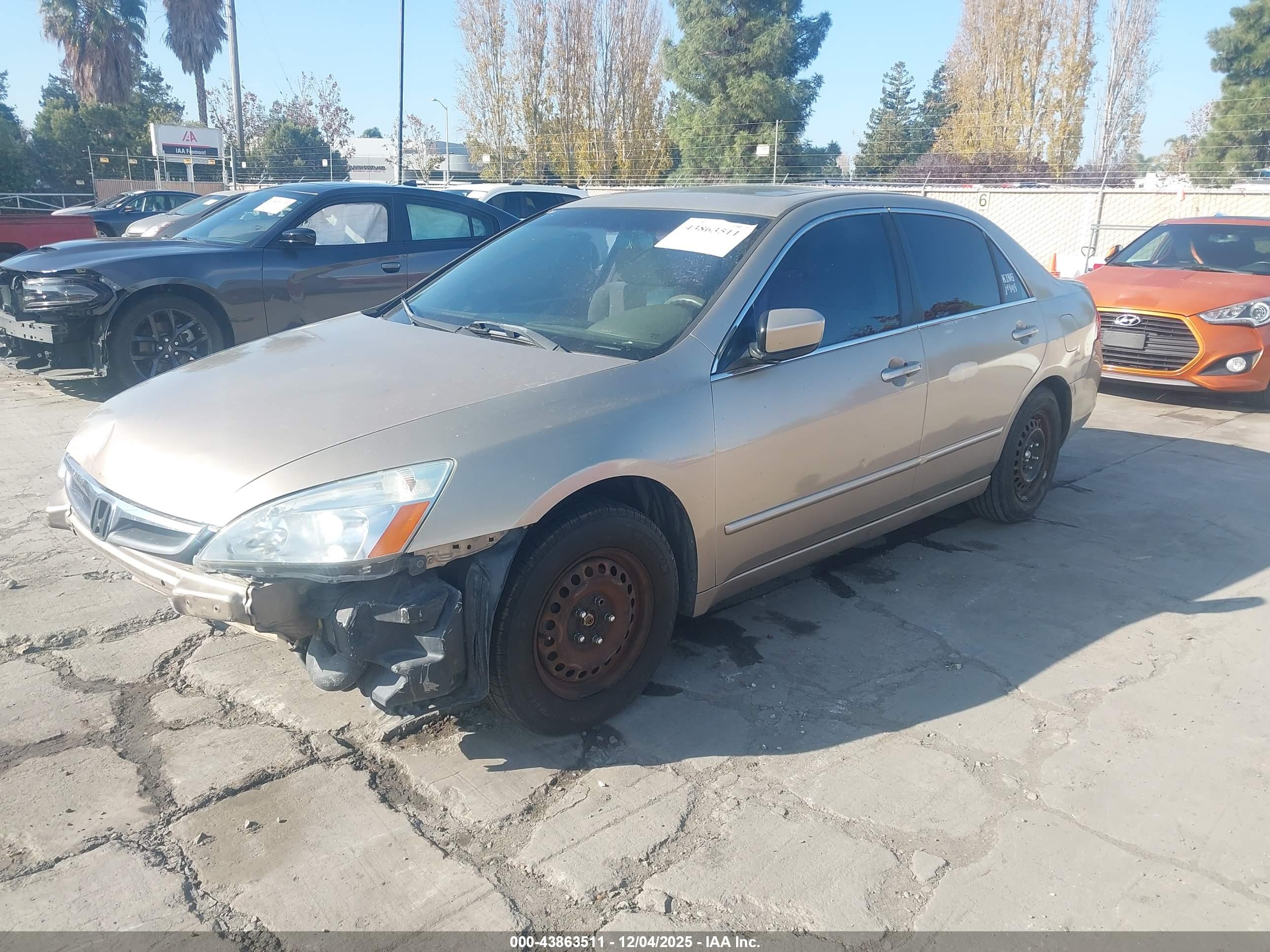HONDA ACCORD image 2