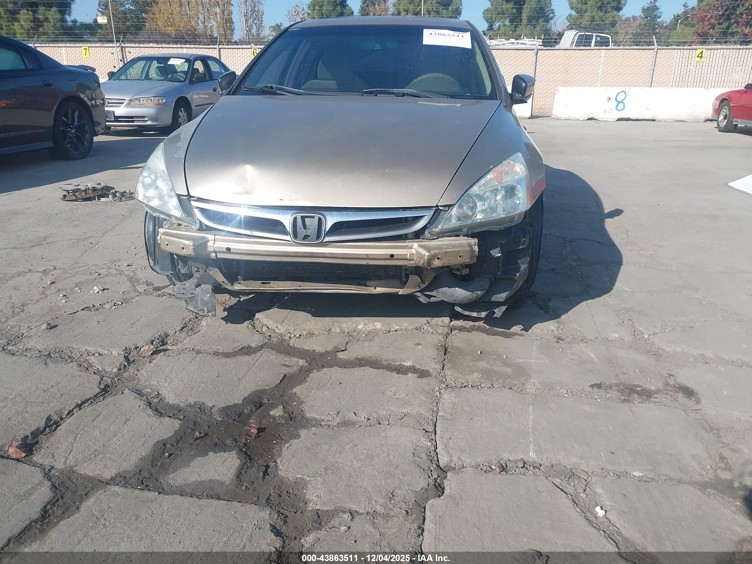 HONDA ACCORD image 6