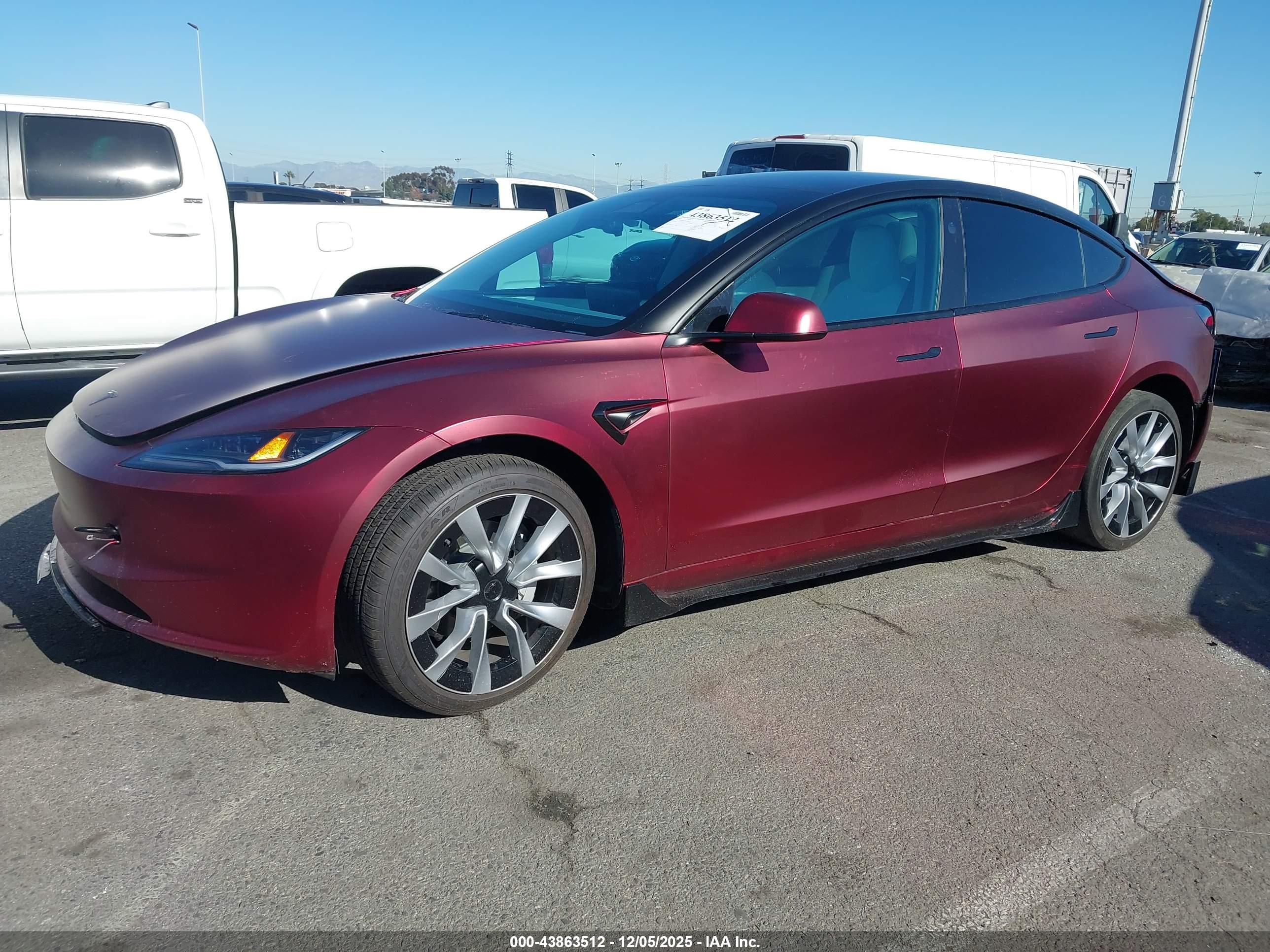 TESLA MODEL image 2