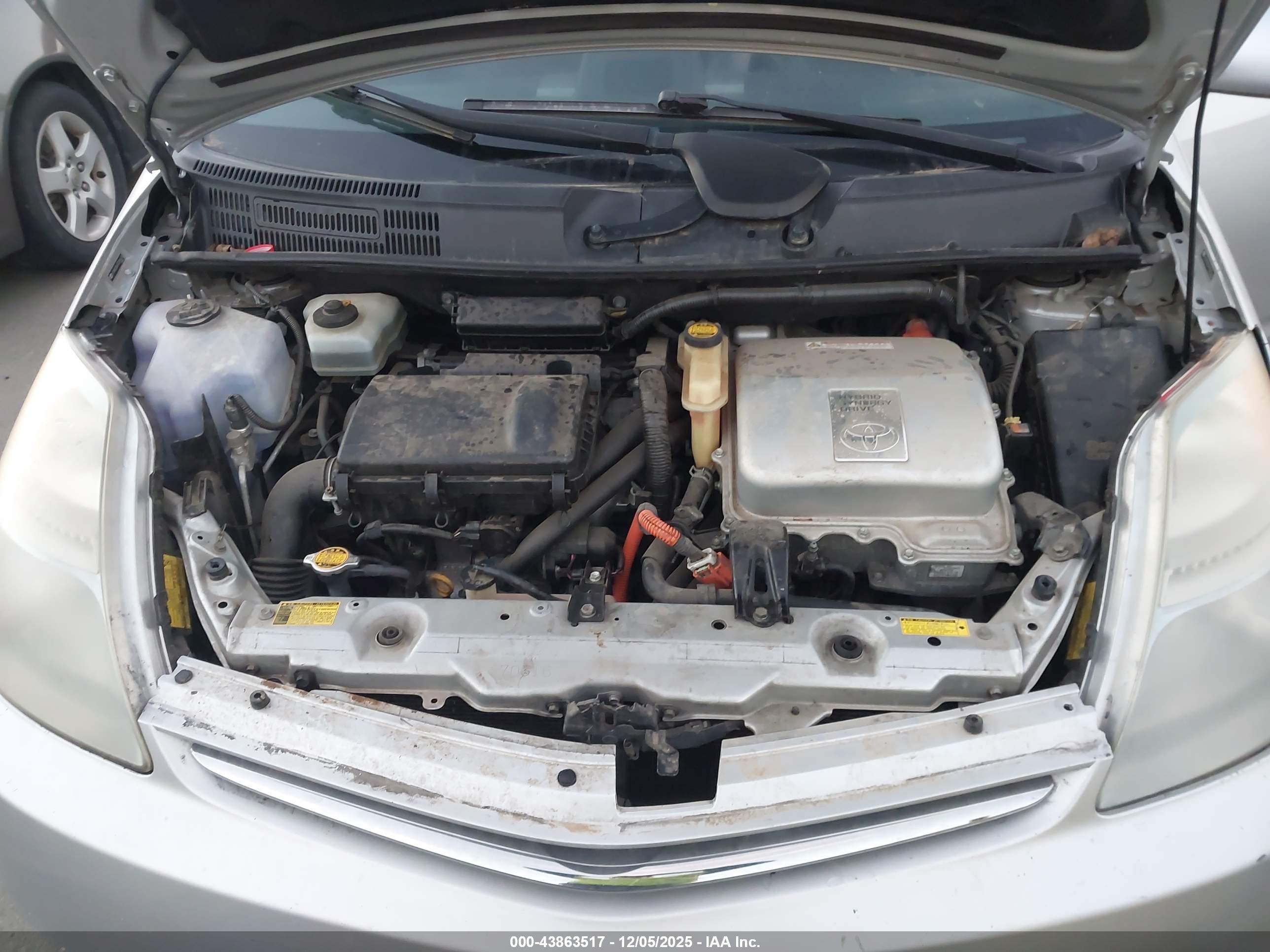 TOYOTA PRIUS image 10