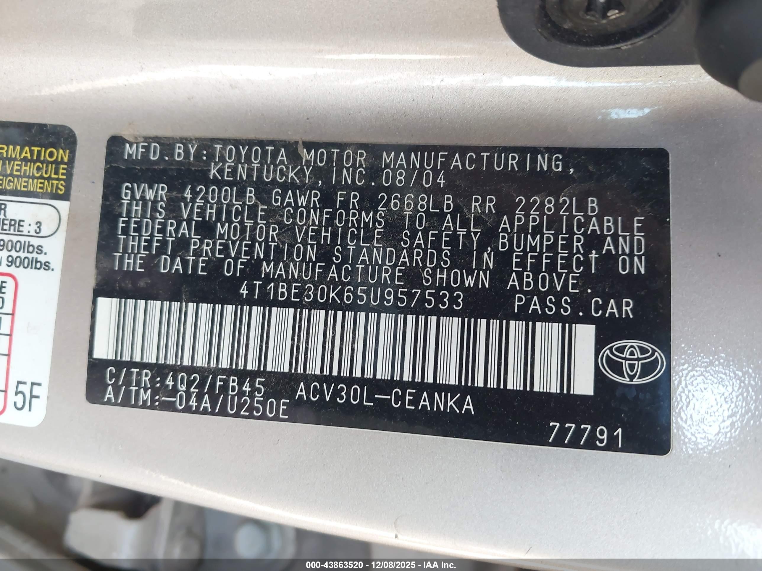 TOYOTA CAMRY image 9