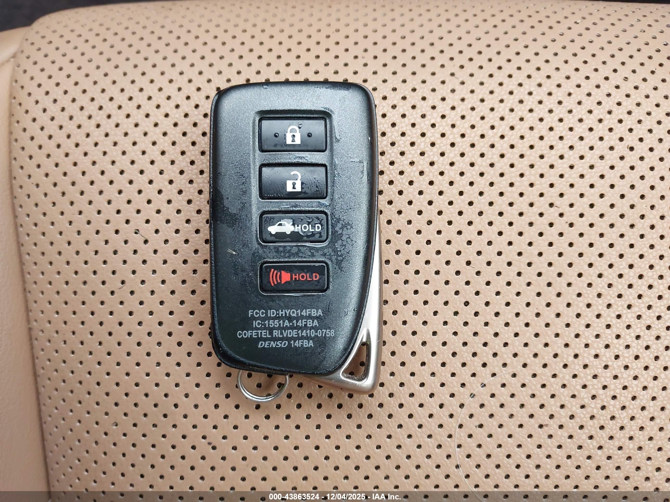 LEXUS ES image 11