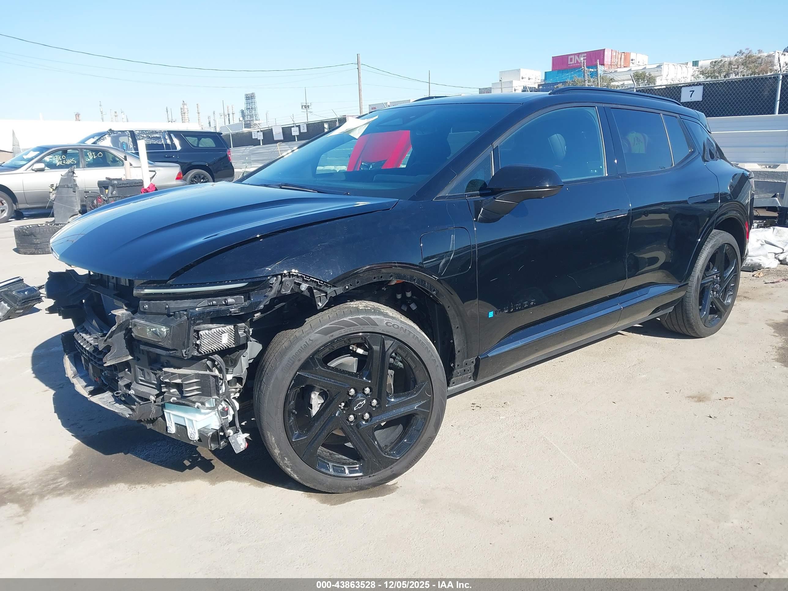 CHEVROLET EQUINOX image 2