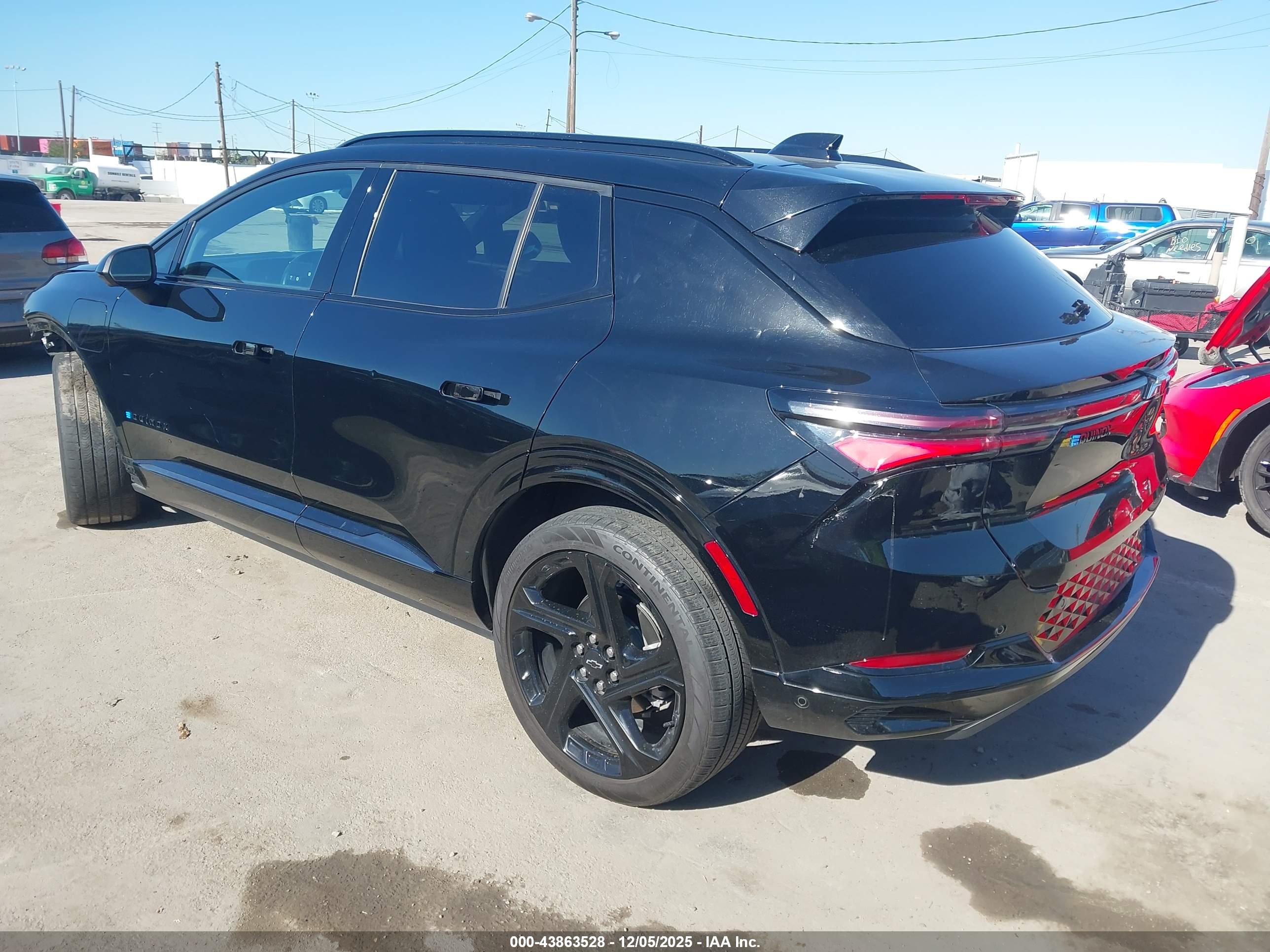 CHEVROLET EQUINOX image 3